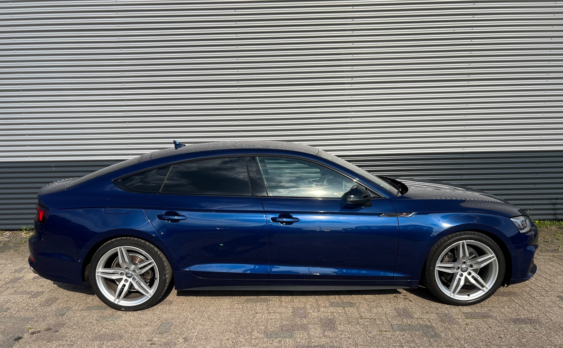 Foto van Audi A5 Sportback G-tron