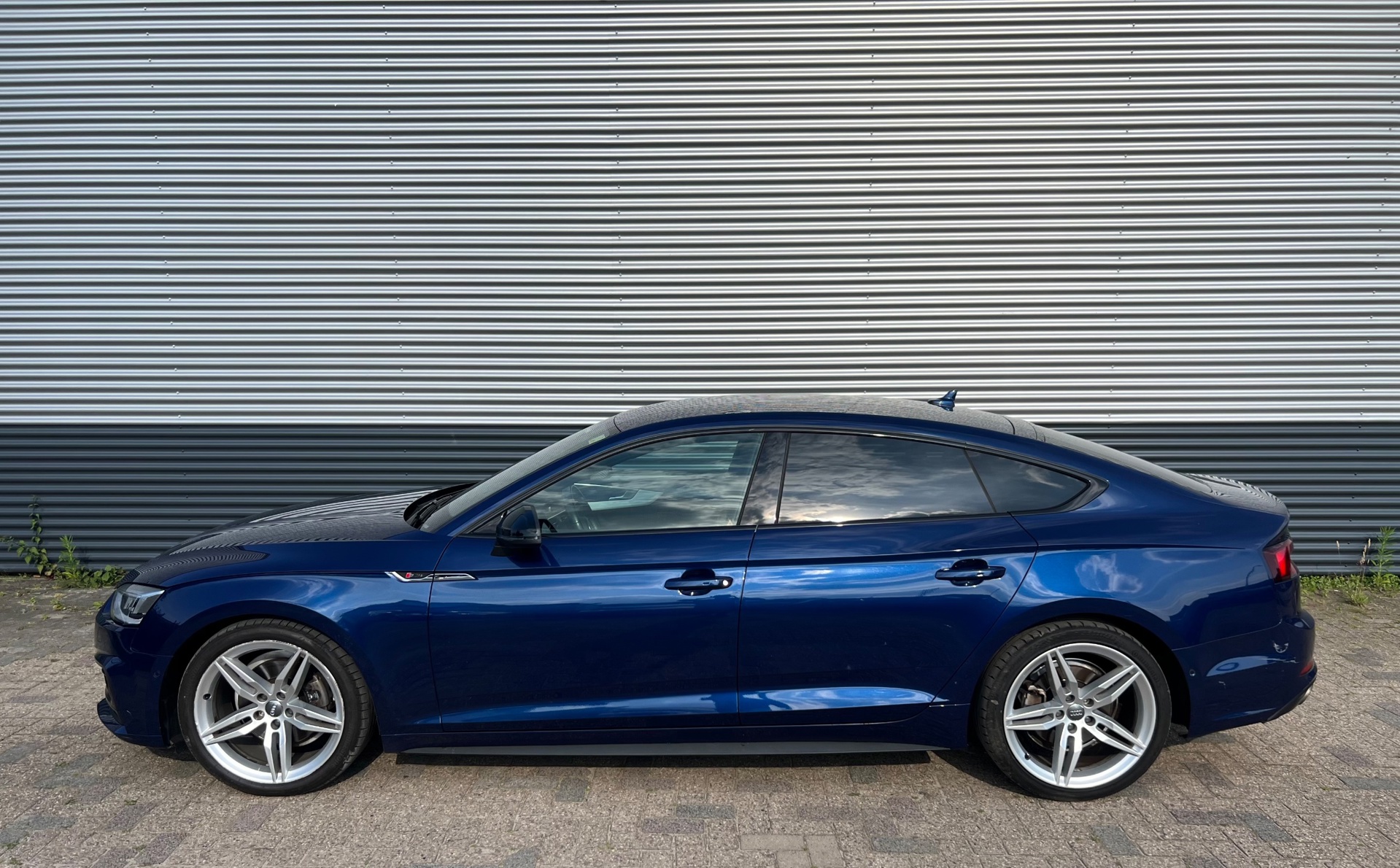 Foto van Audi A5 Sportback G-tron