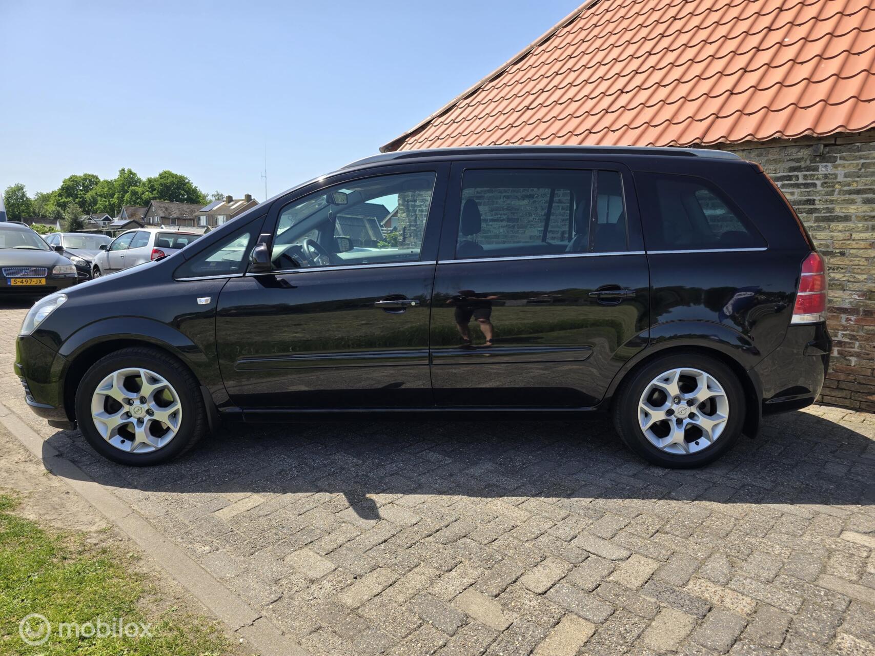 Foto van Opel Zafira