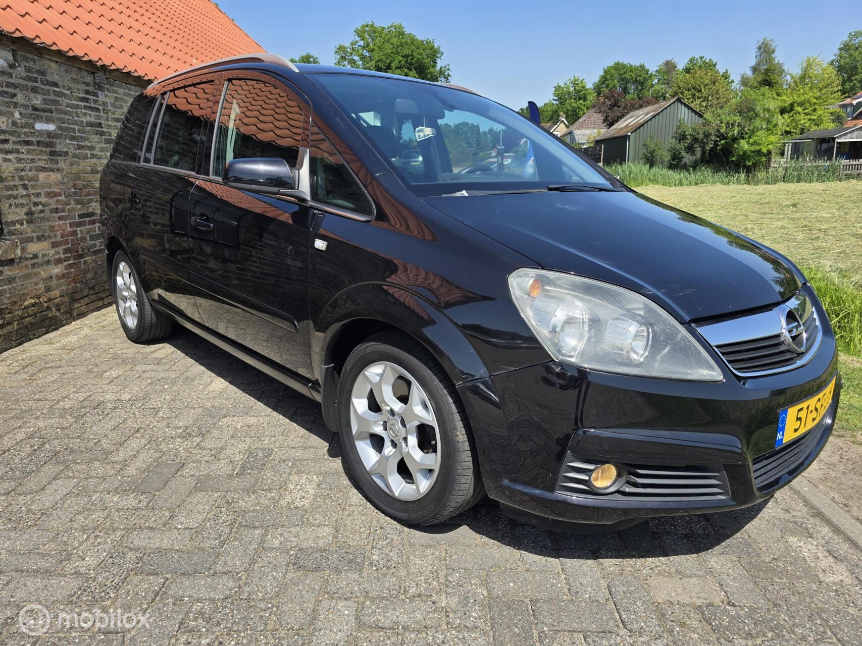 Foto van Opel Zafira