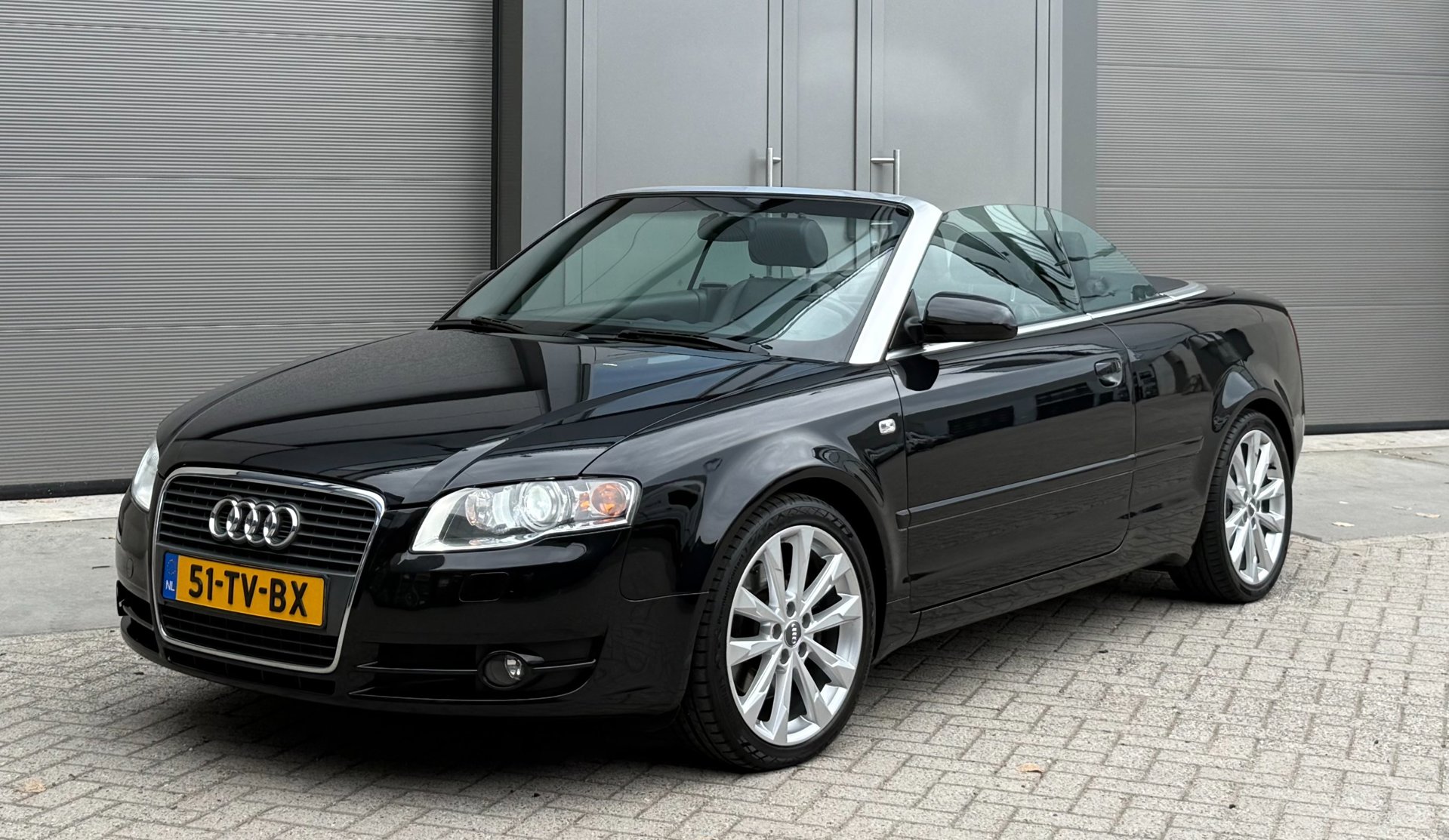 Audi Audi A4 Cabriolet 2.0 TFSI Pro Line Exclusive 2007 Zwart 2007 - voorkant