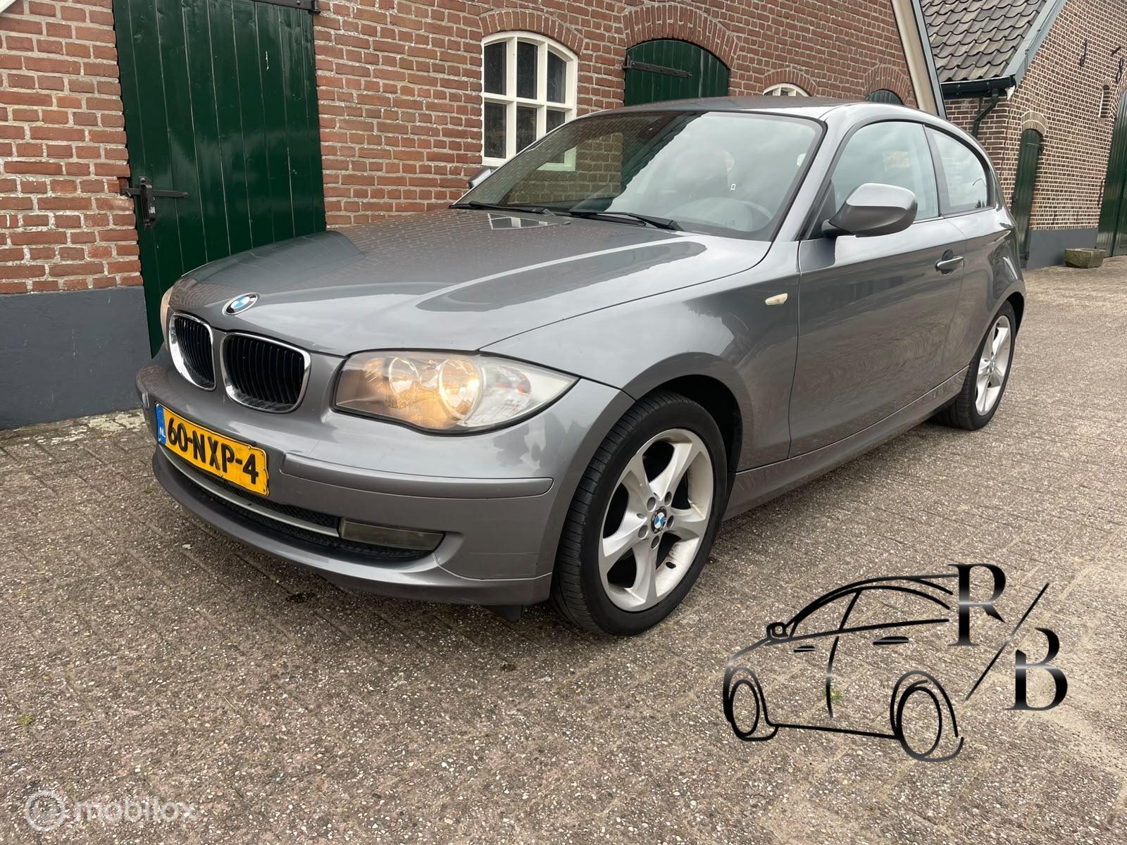BMW 1er Reihe 118d Corporate Business Line Edition AC APK NIEUW 2010 - voorkant