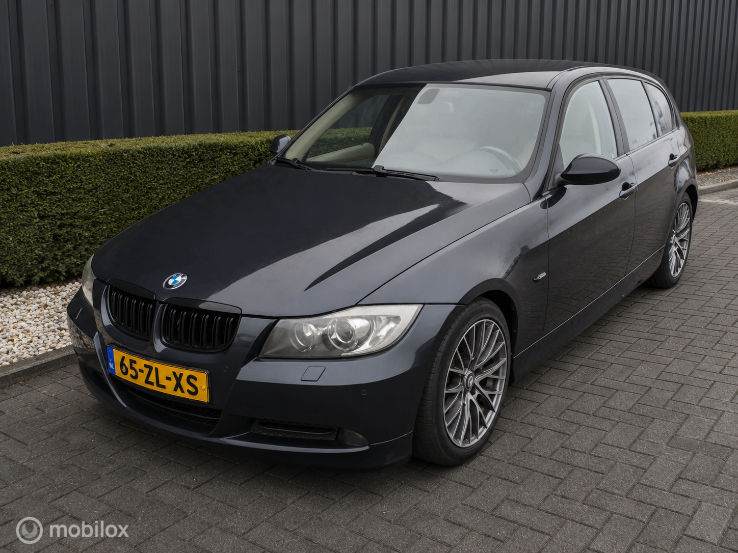 BMW 3er Reihe 318i Business Line 2008 - voorkant