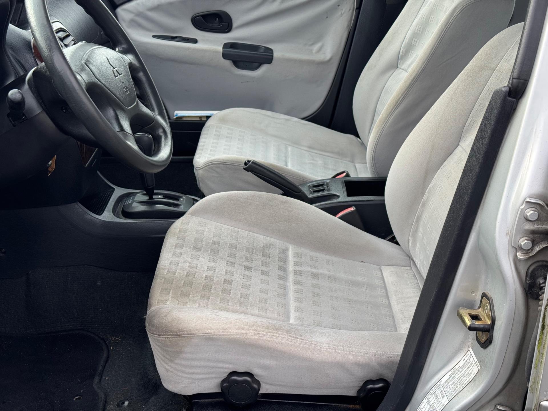 Foto van Mitsubishi Carisma