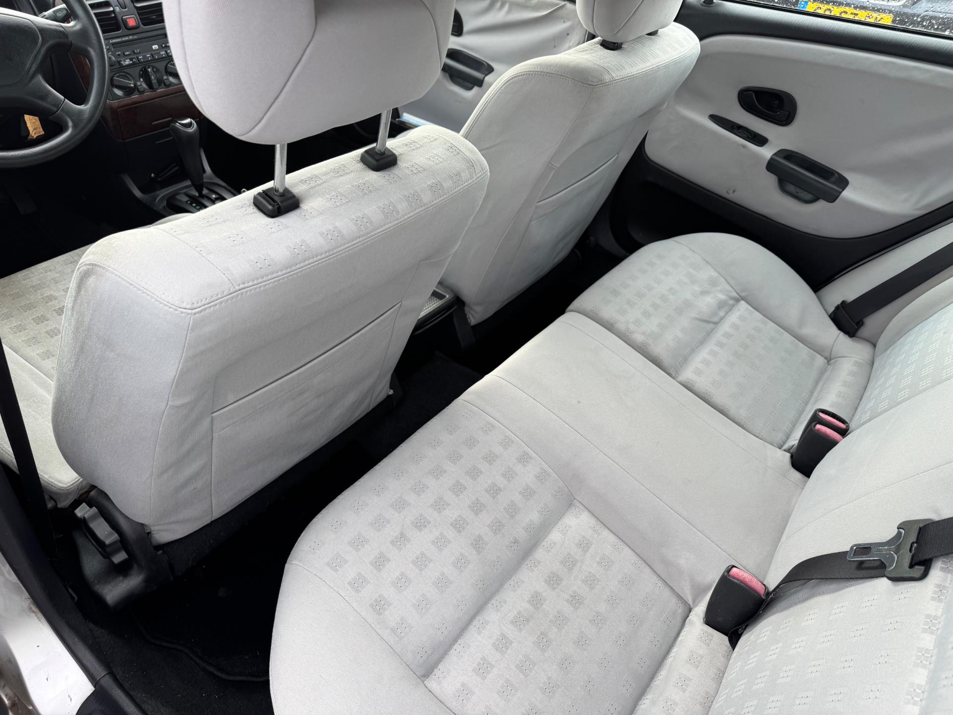 Foto van Mitsubishi Carisma