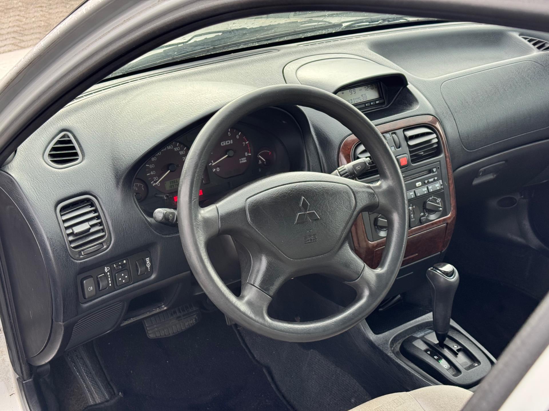 Foto van Mitsubishi Carisma