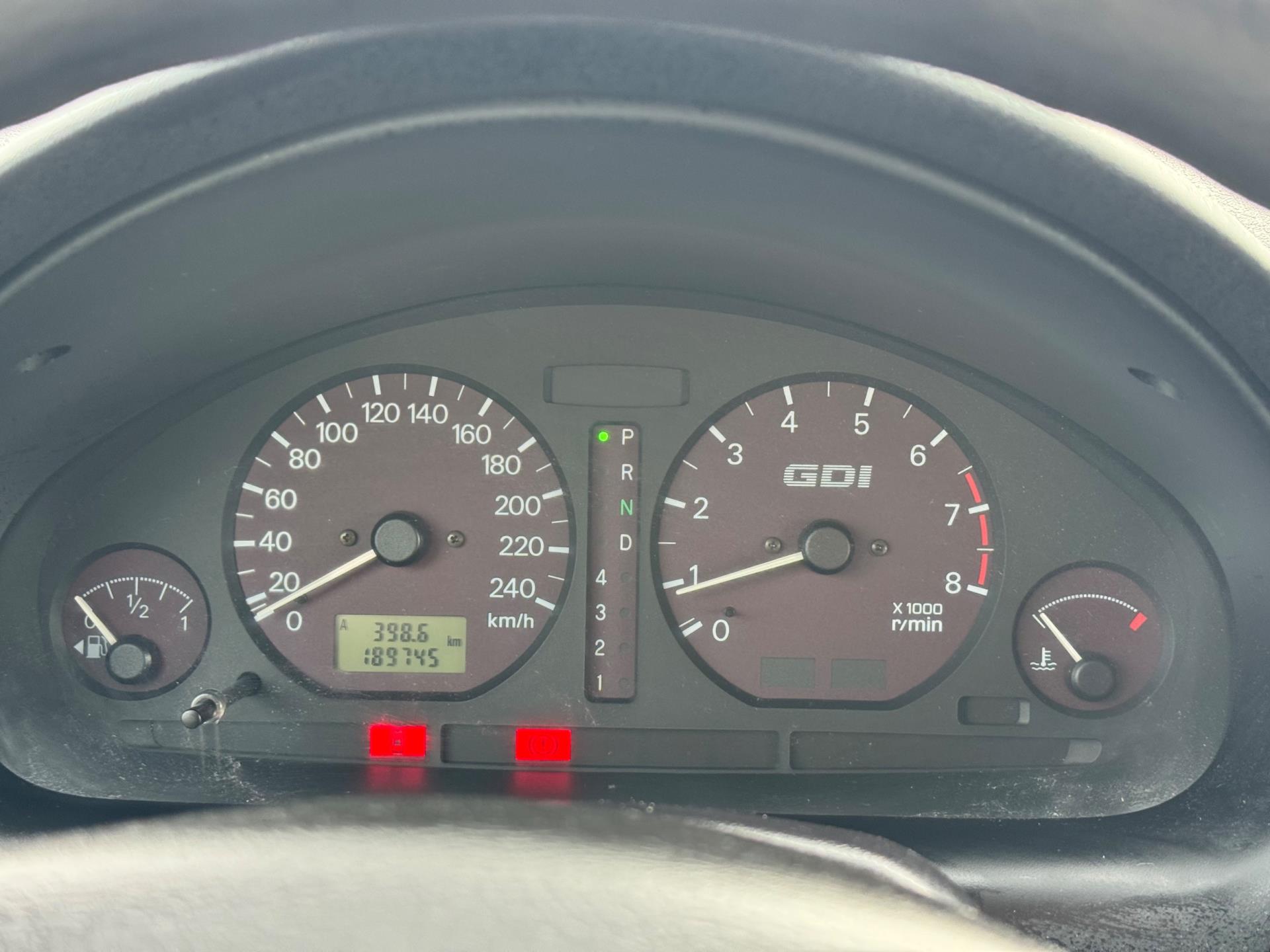 Foto van Mitsubishi Carisma