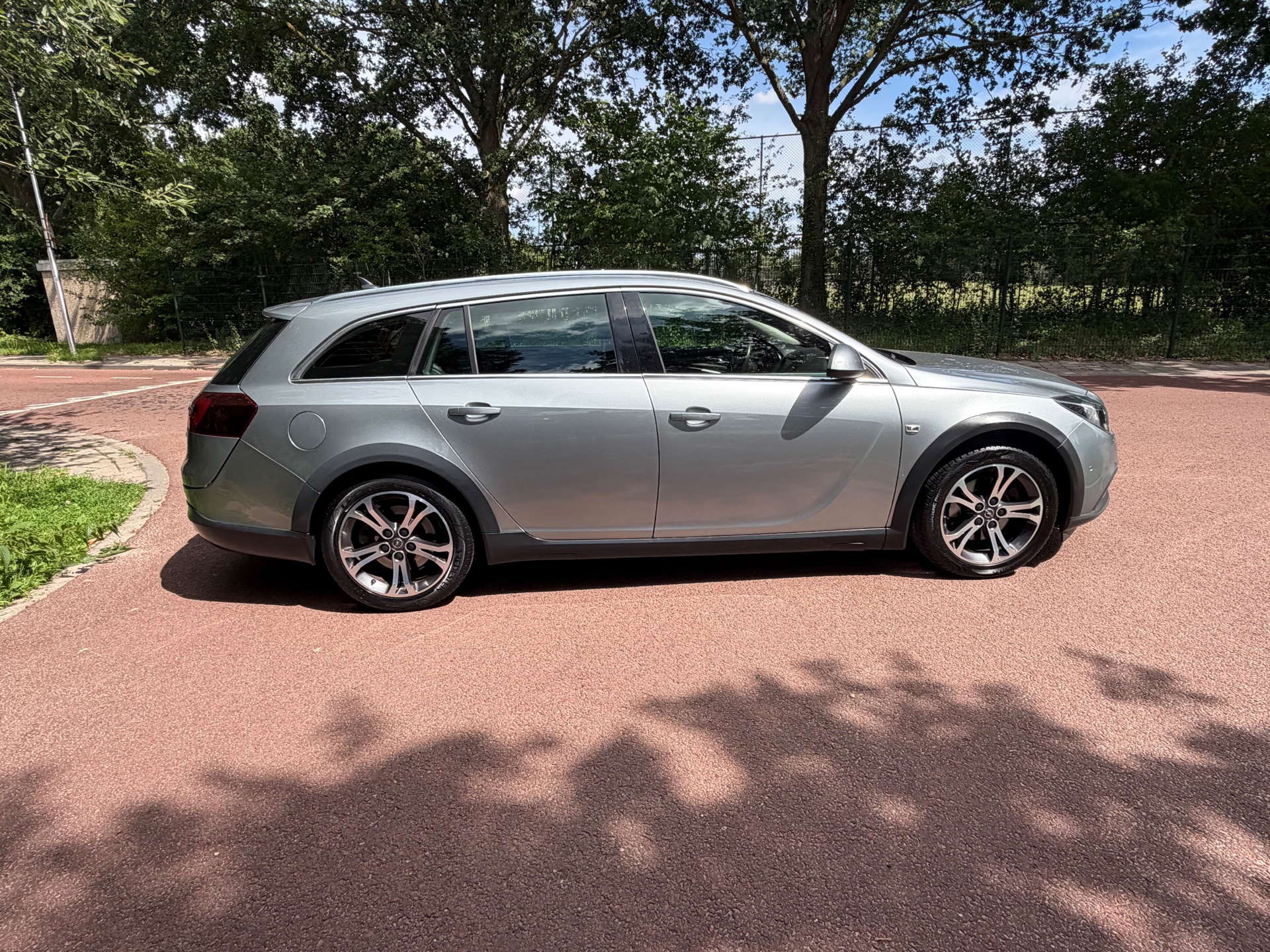 Foto van Opel Insignia Sports Tourer SW
