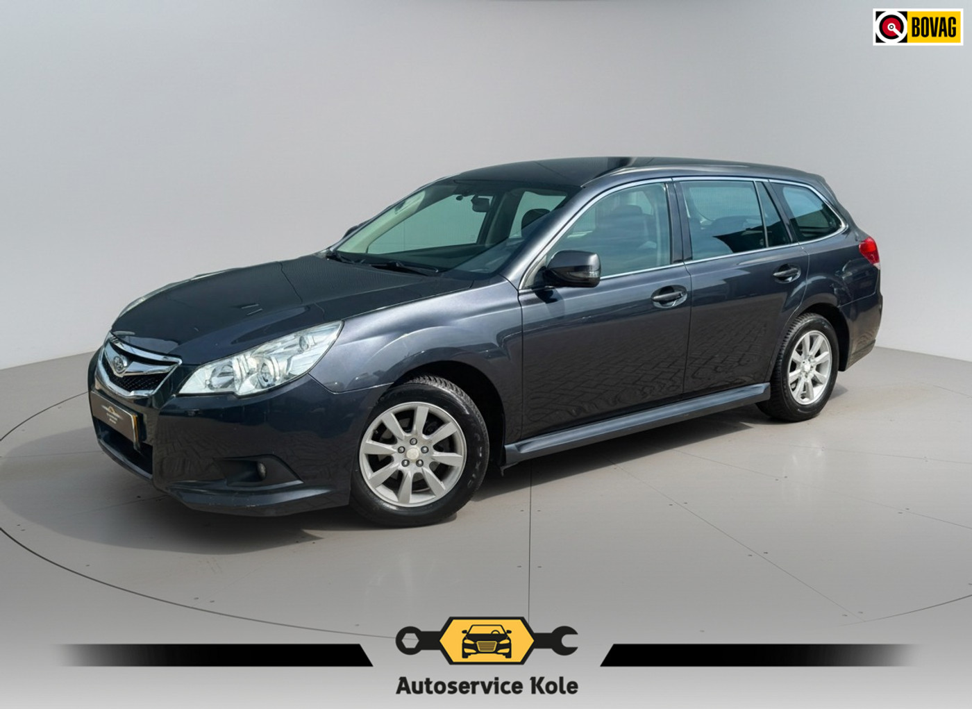 Subaru Legacy 2.0i Luxury 4x4 * Allseason banden * Trekhaak * Camera * APK 2027 * 2011 - voorkant