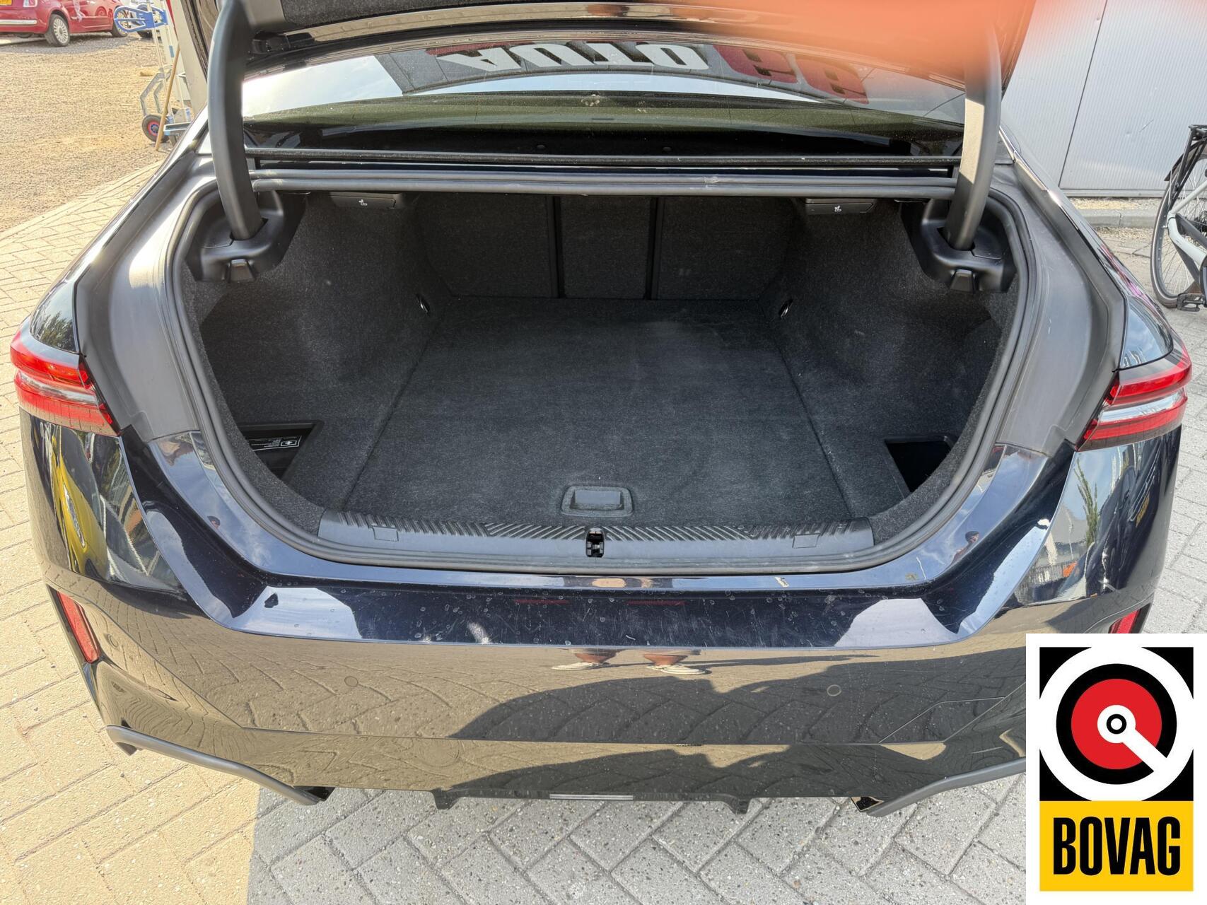 Foto van BMW I5 Edrive40