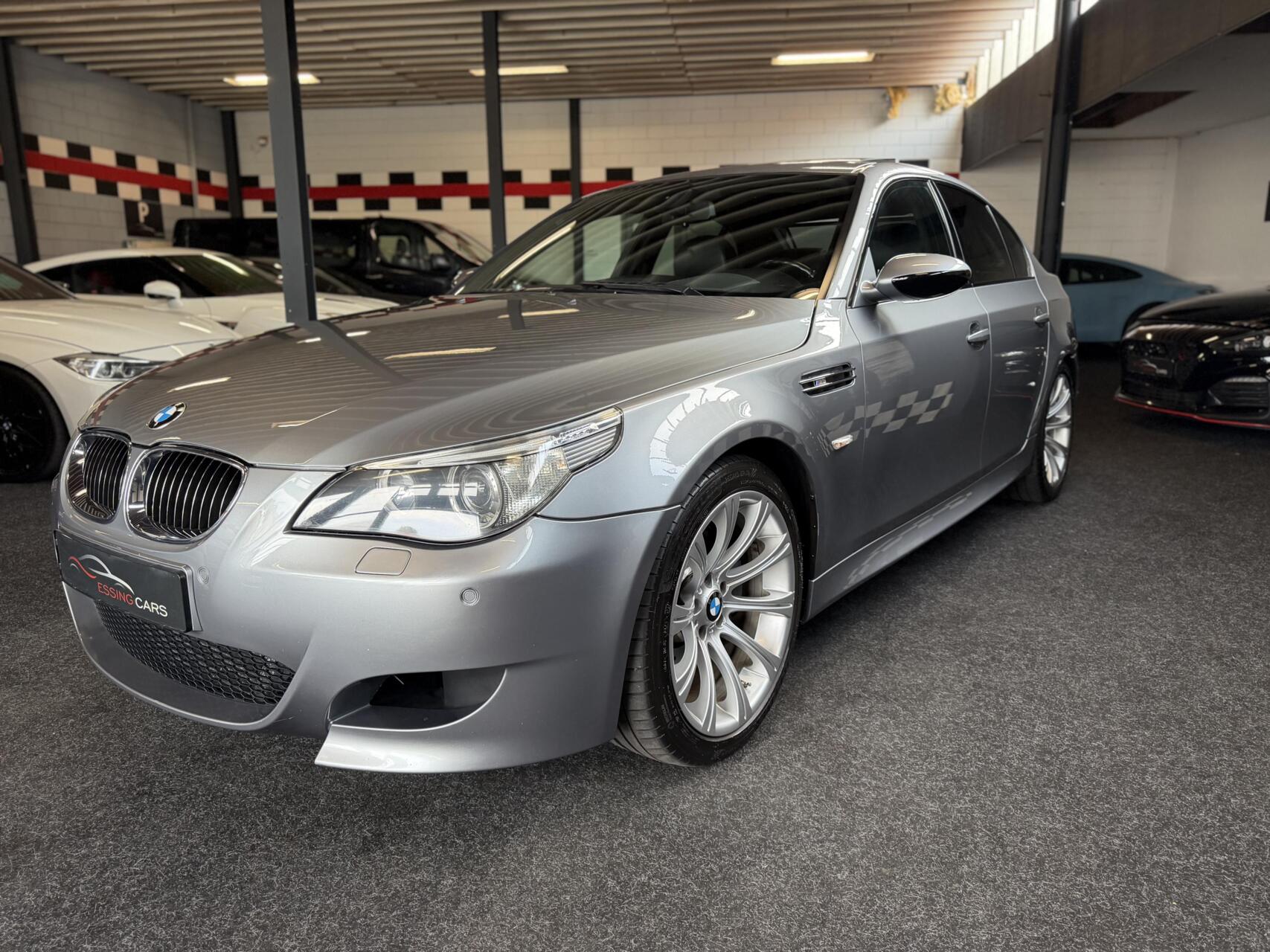 BMW M5 M5 V10 E60 2006 - voorkant