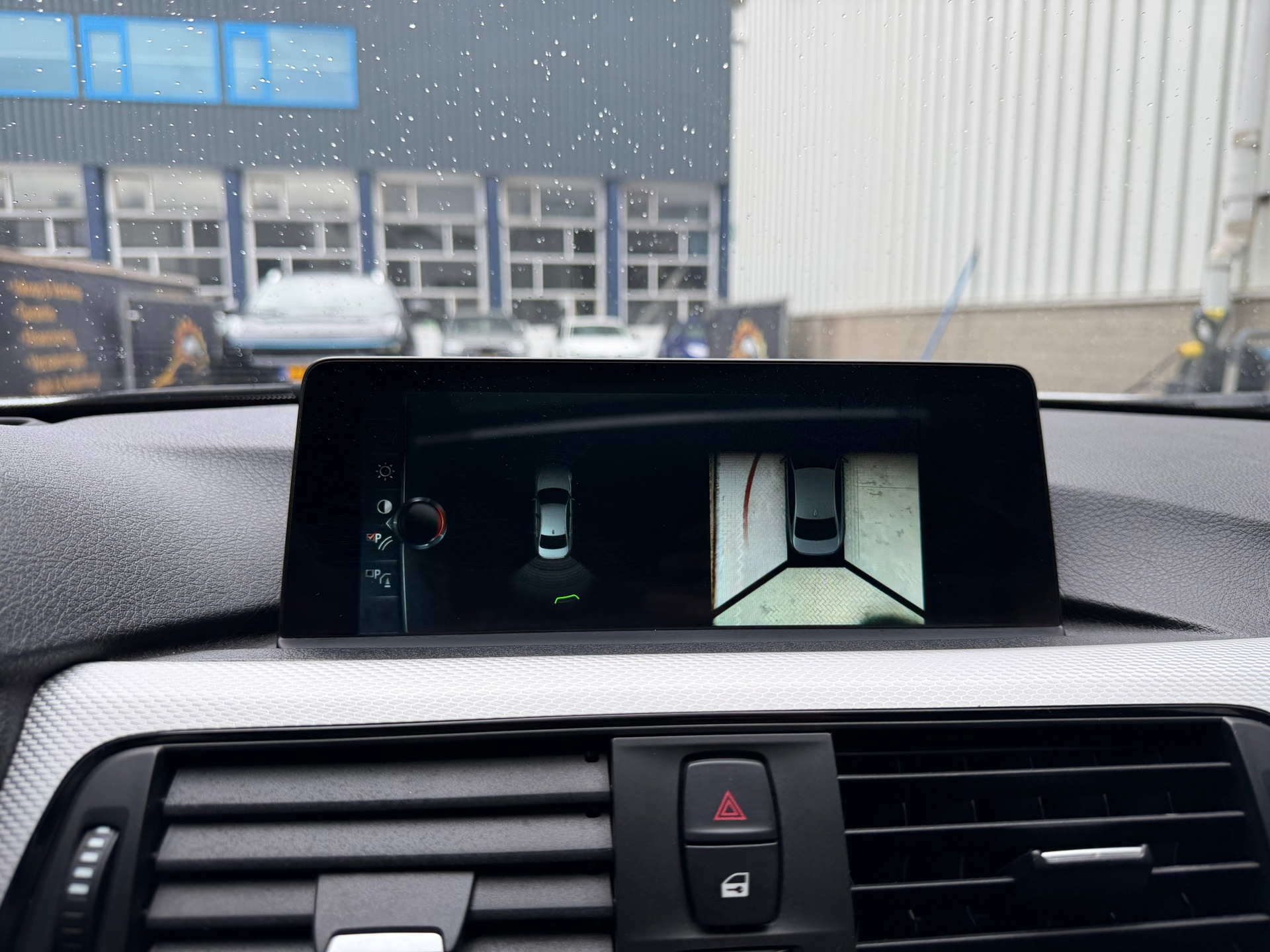 Foto van BMW 330e Iperformance