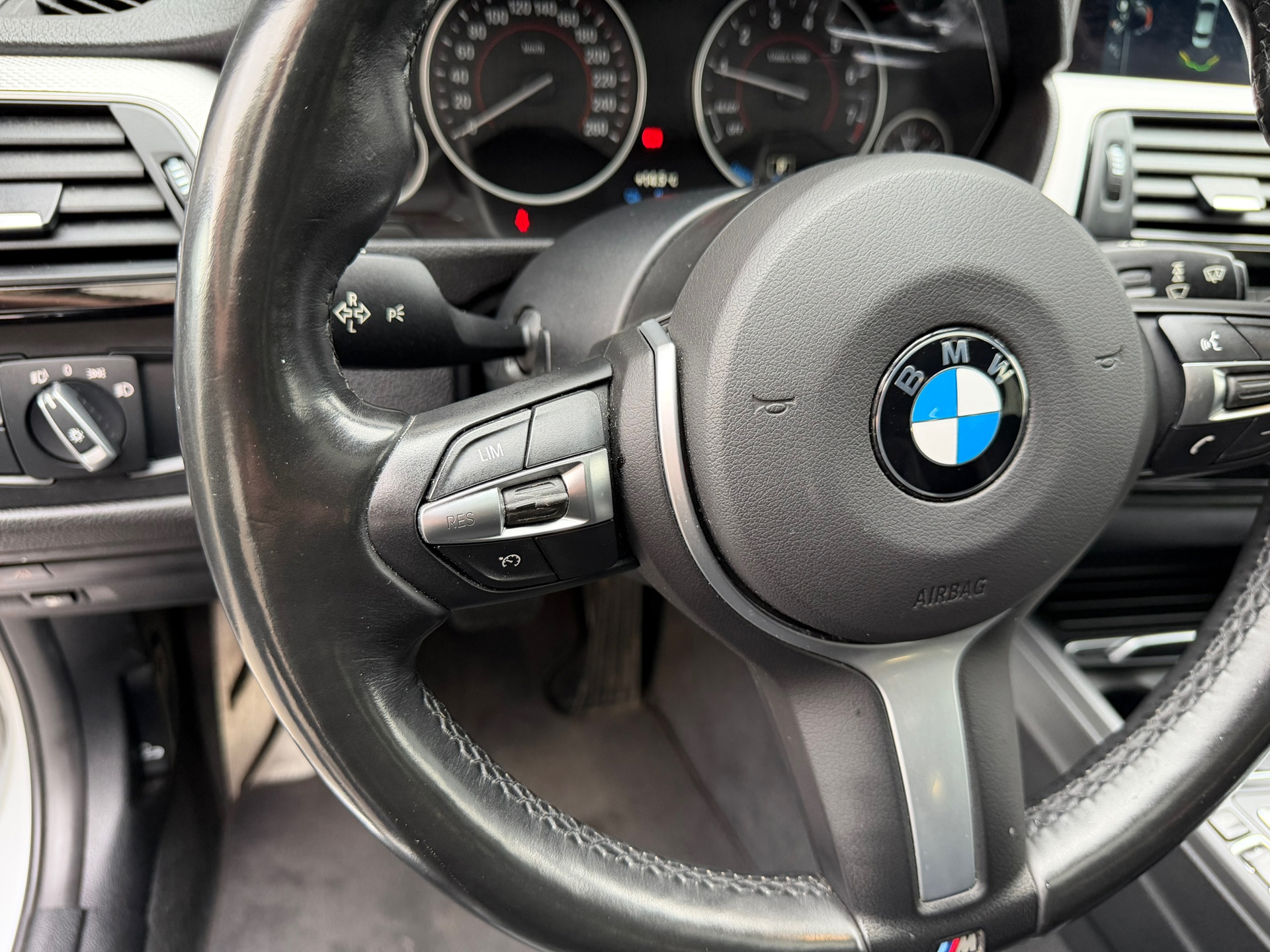 Foto van BMW 330e Iperformance