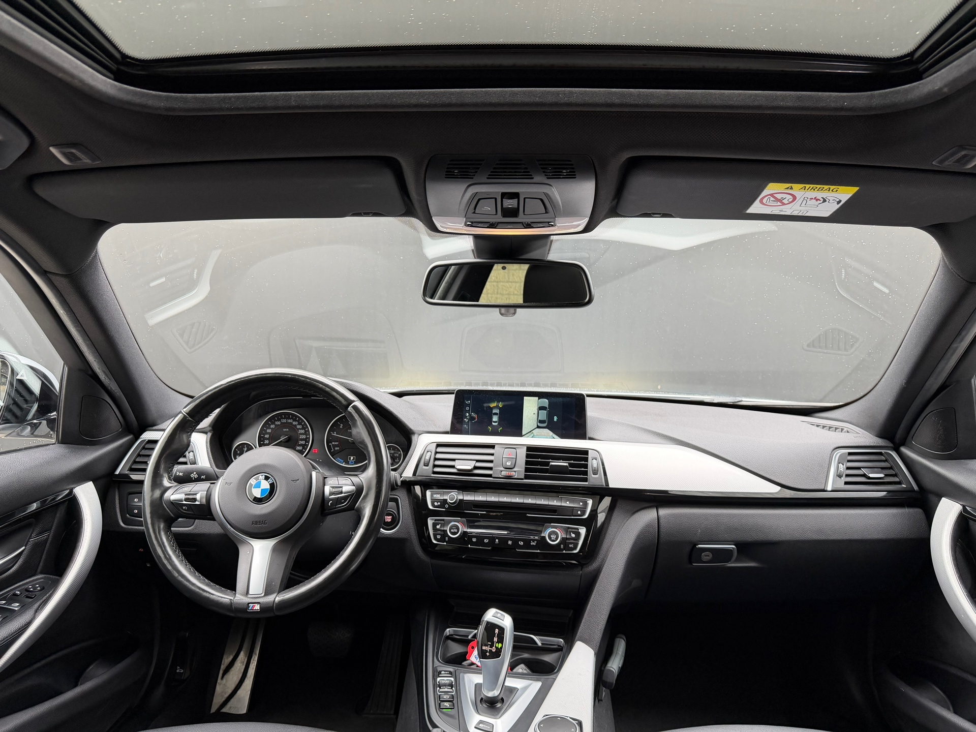 Foto van BMW 330e Iperformance