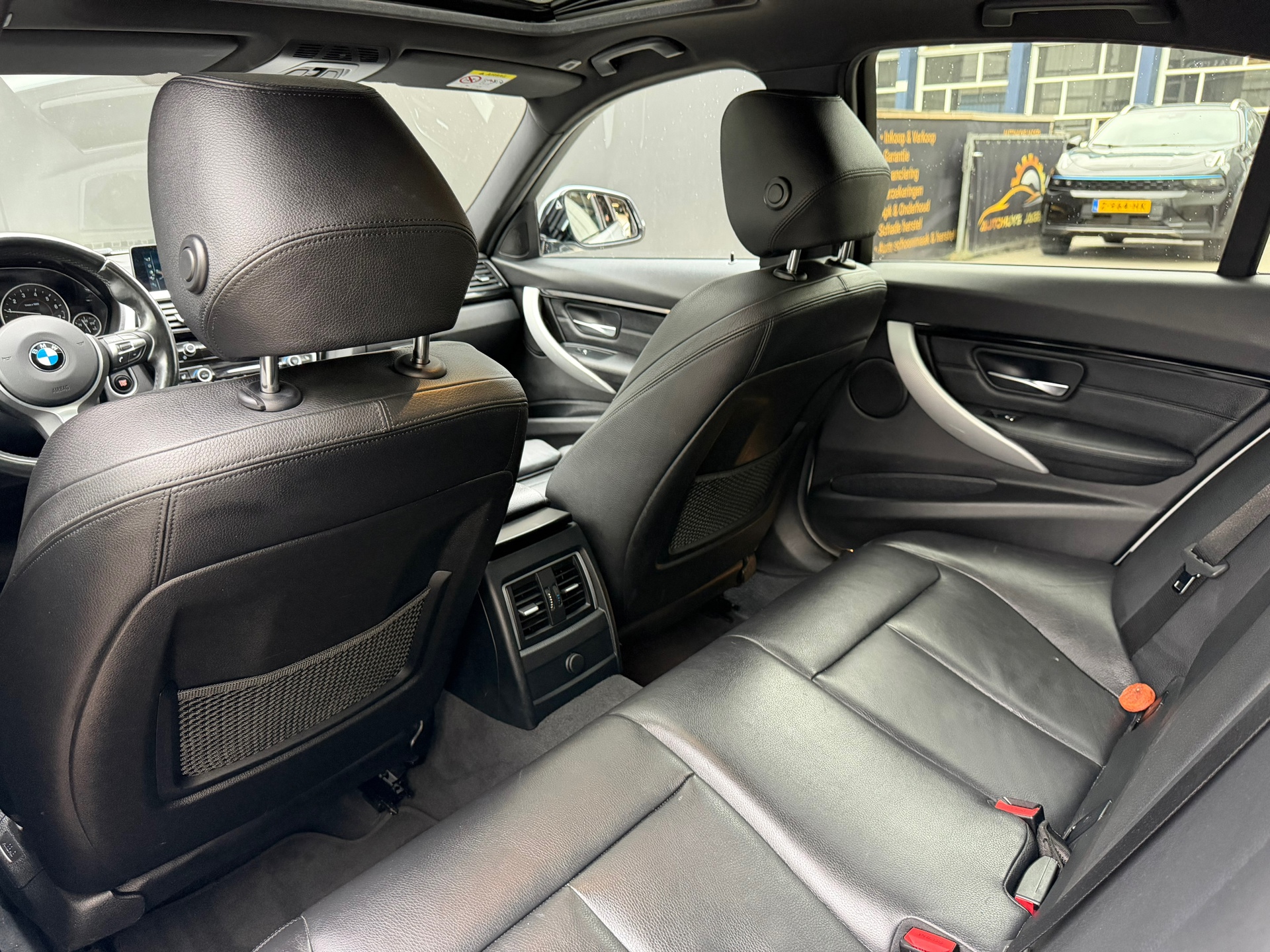 Foto van BMW 330e Iperformance