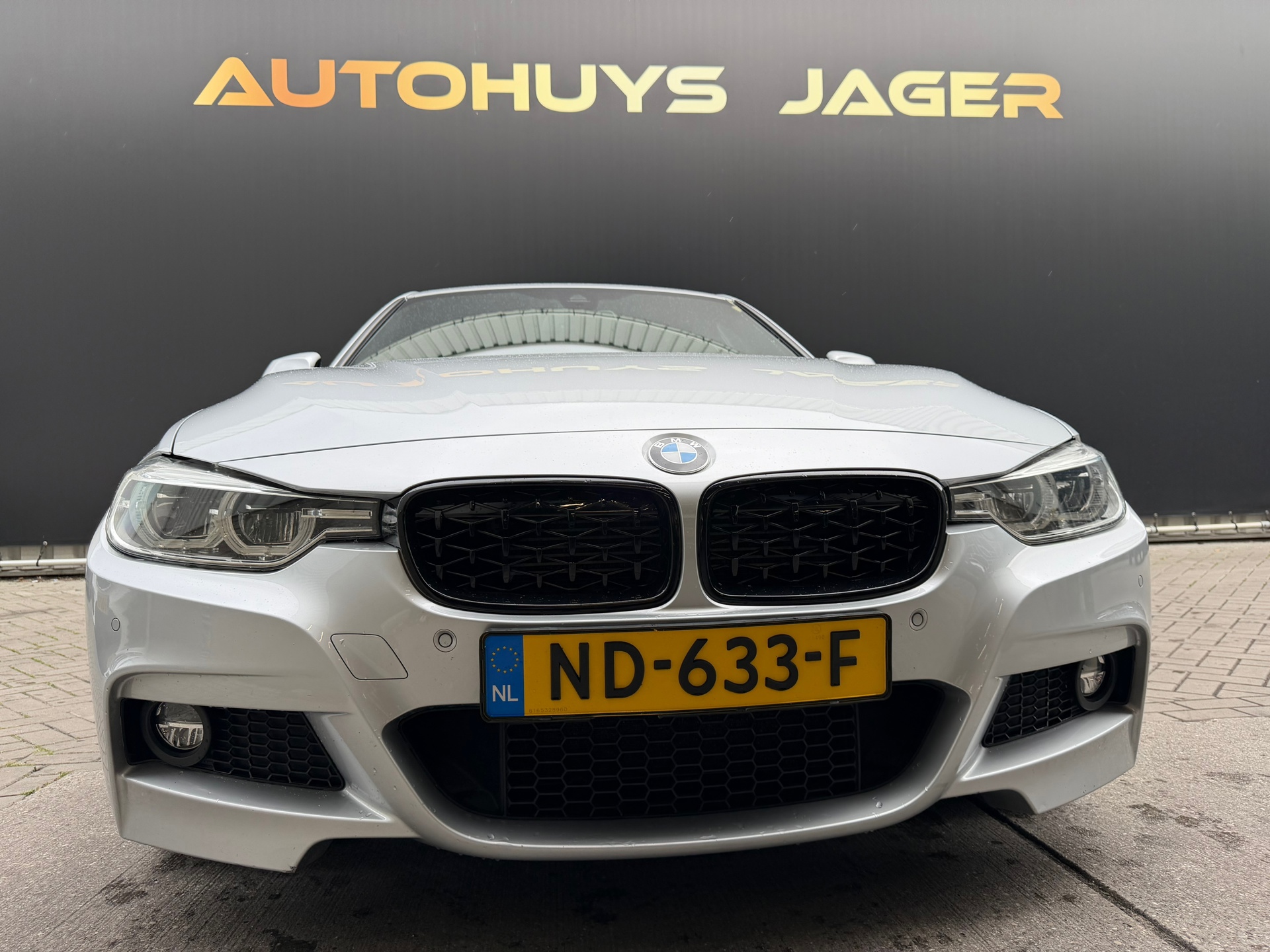 Foto van BMW 330e Iperformance