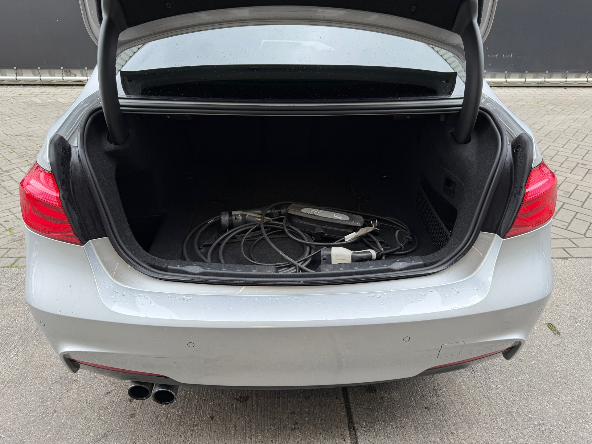 Foto van BMW 330e Iperformance