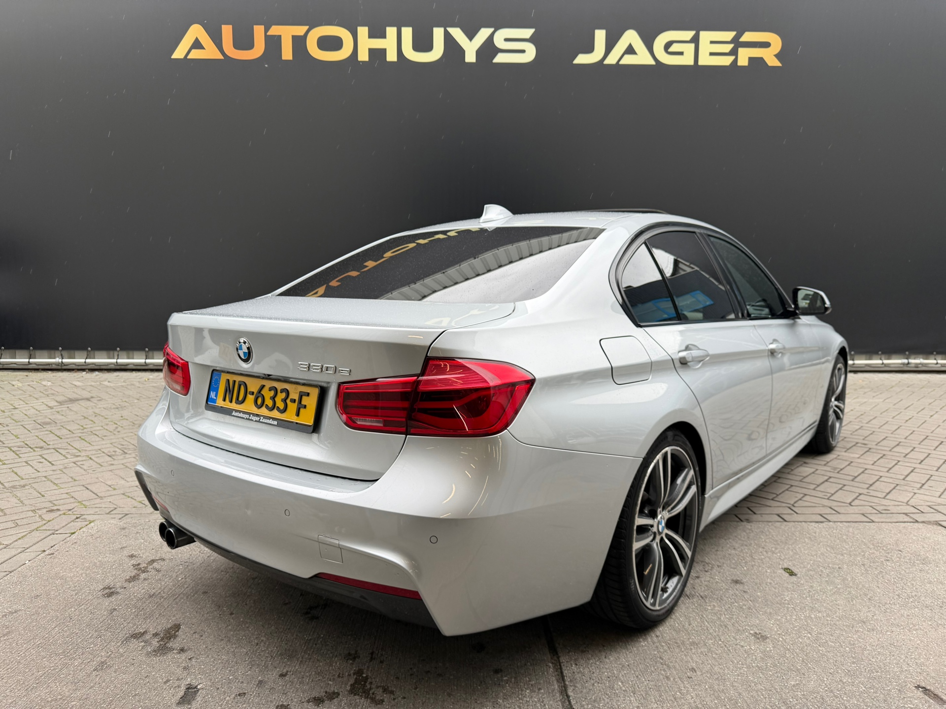 Foto van BMW 330e Iperformance