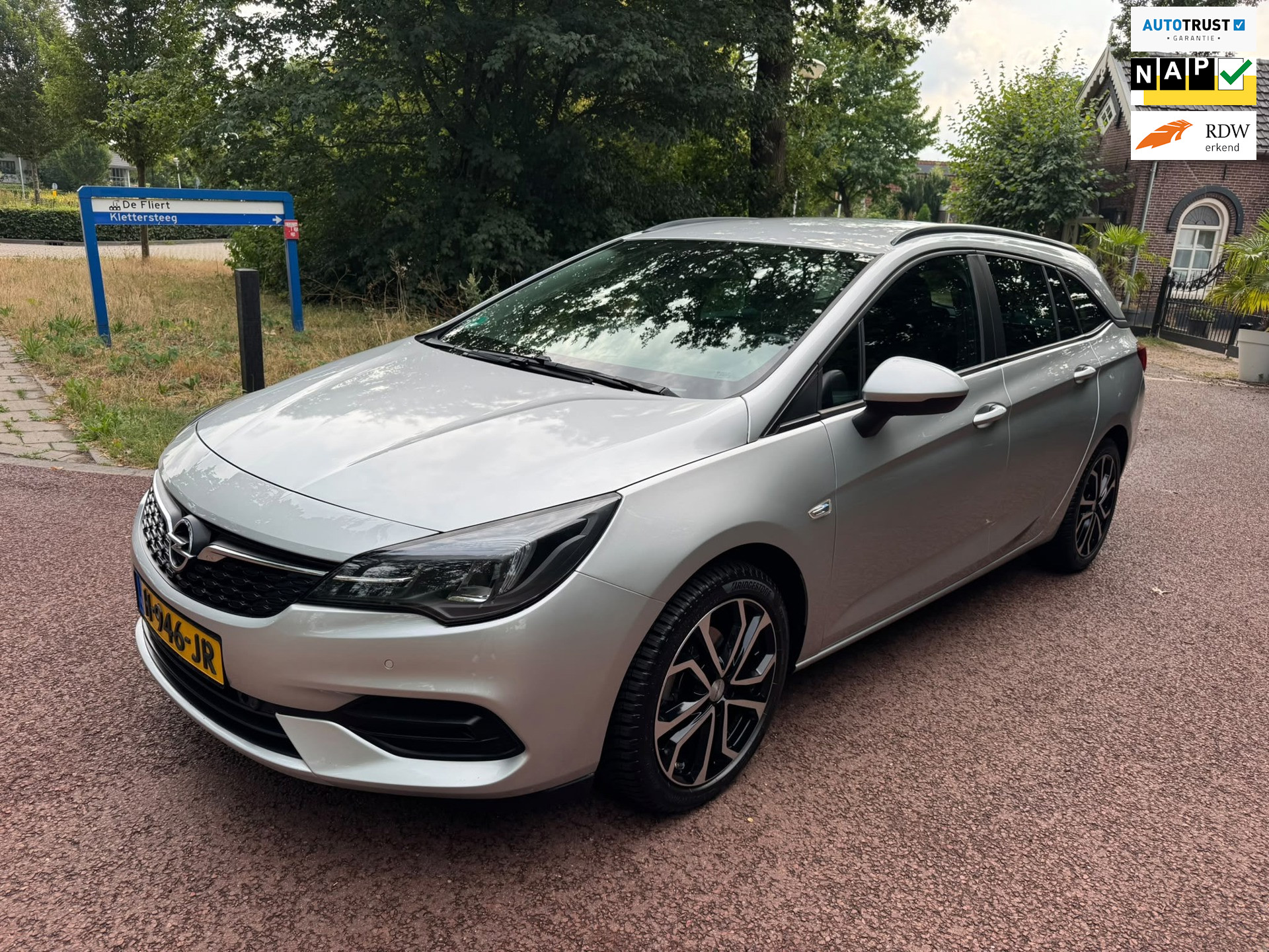 Opel Astra Sports Tourer 1.2 Edition / Navi / Airco / NAP / Led / PDC / Aux 2020 - voorkant