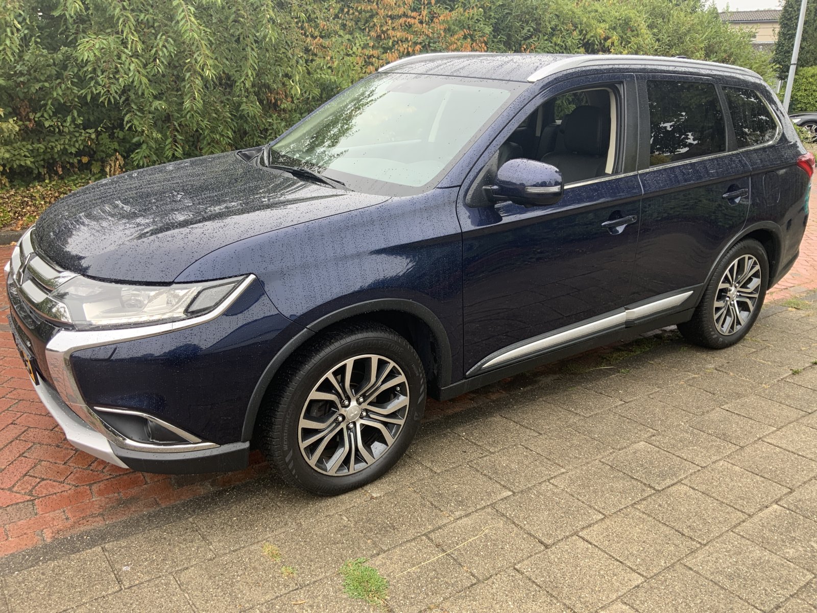 Mitsubishi Outlander 2.0 Instyle 2017 - voorkant