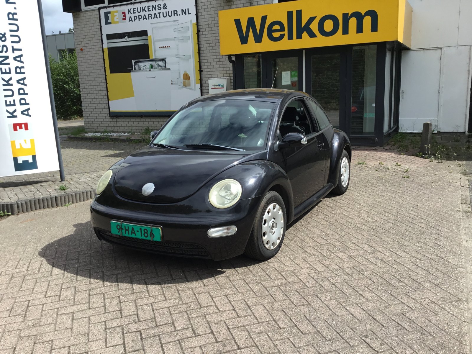 Volkswagen New Beetle 1.6 2004 - voorkant