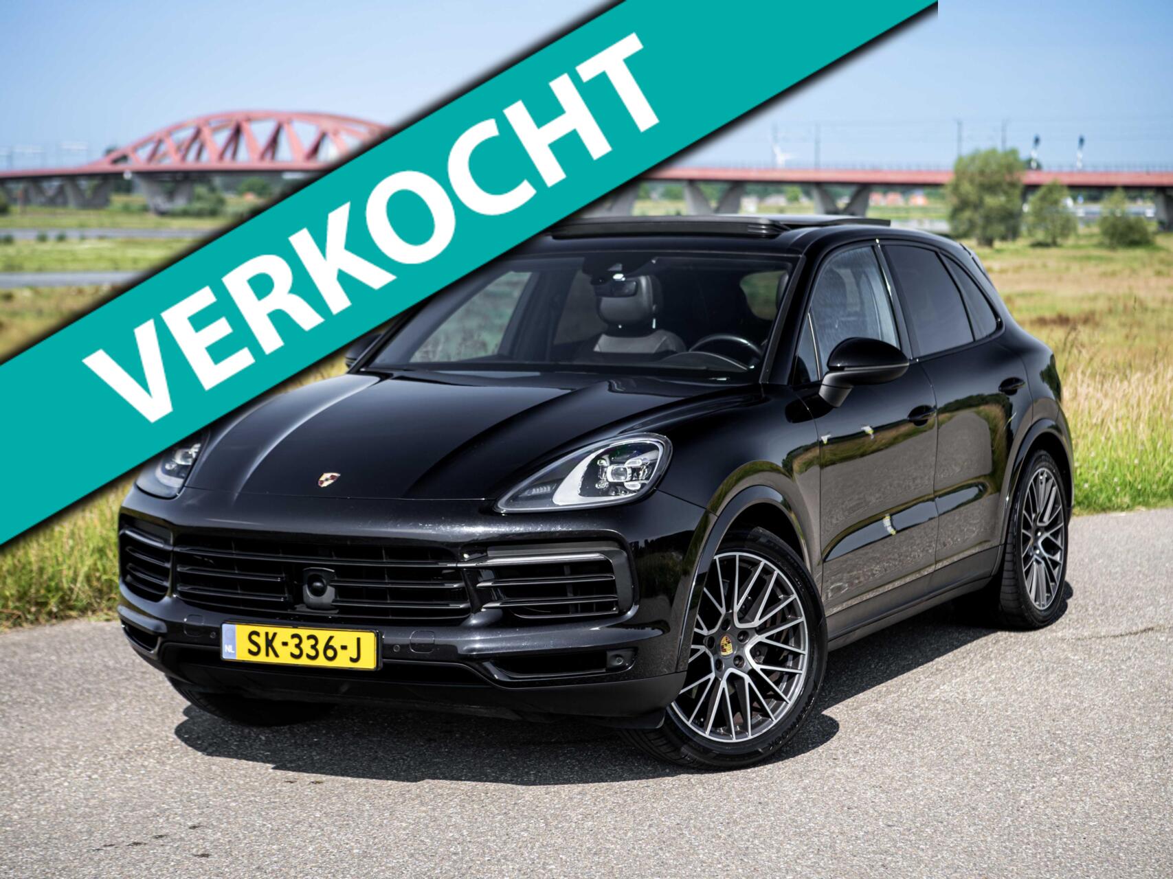 Porsche Cayenne 3.0 V6 340PK Pano Stoelkoeling Bose ACC Sport Chrono Led Matrix 360 Camera Softclose Luchtvering 2017 - voorkant