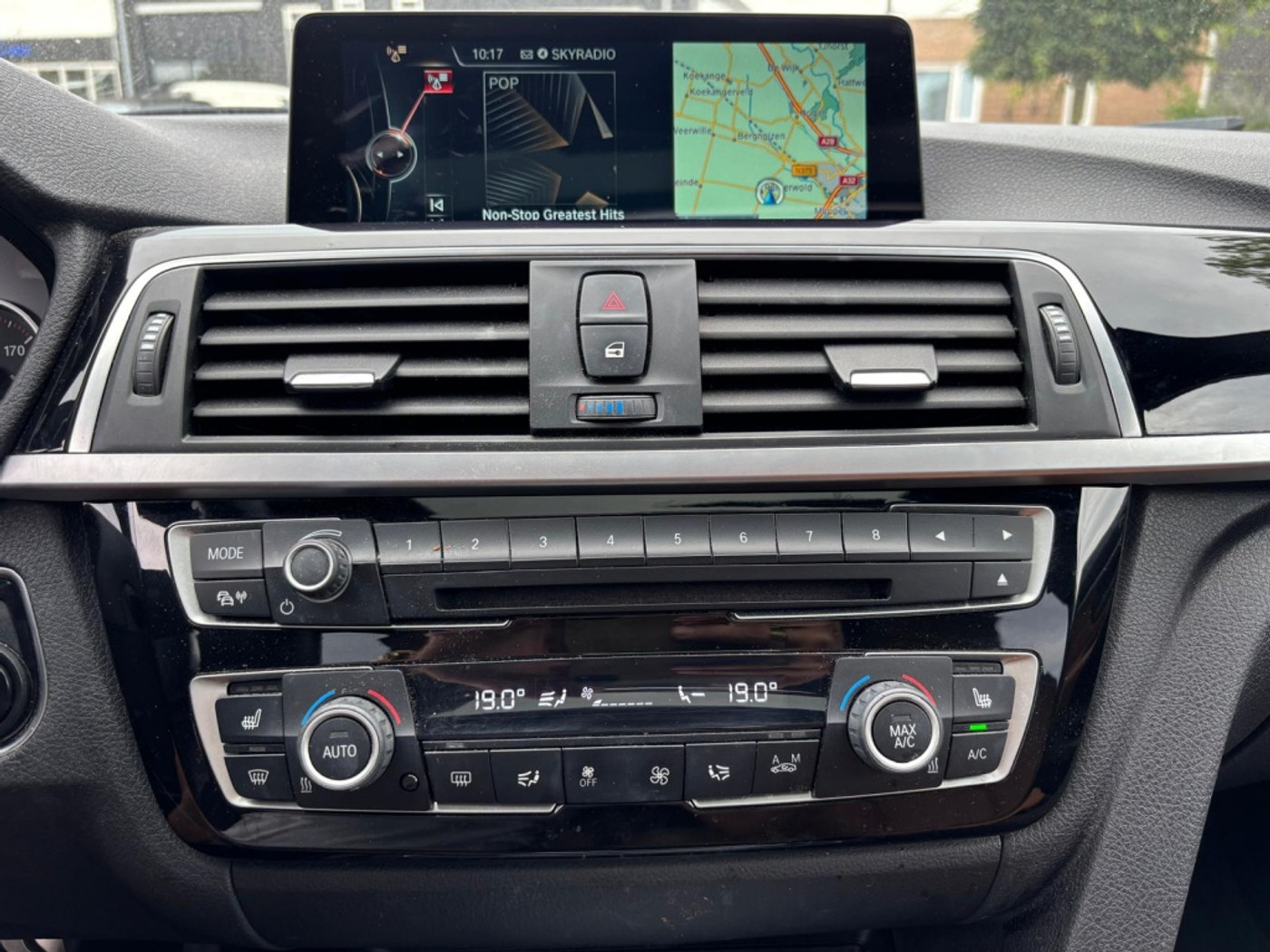 Foto van BMW 330e