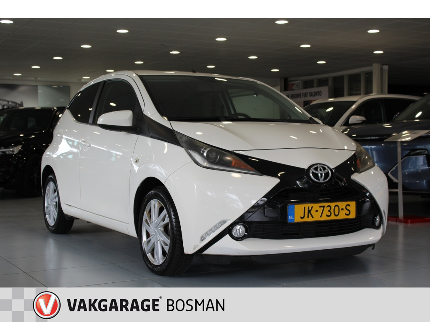 Toyota Toyota Aygo 1.0 VVT-i x-sport/CAMERA/AIRCO/BLUETOOTH 2016 - voorkant