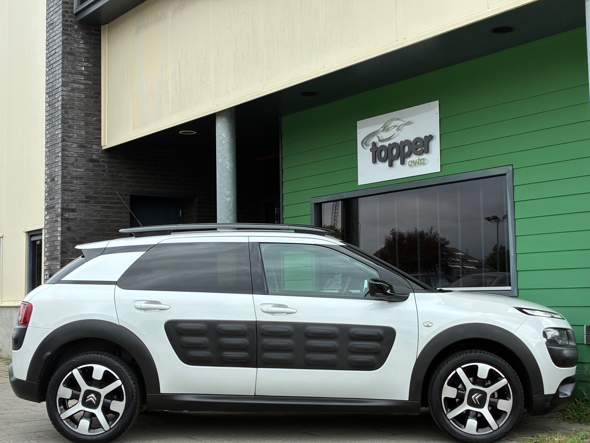 Foto van Citroen C4 Cactus