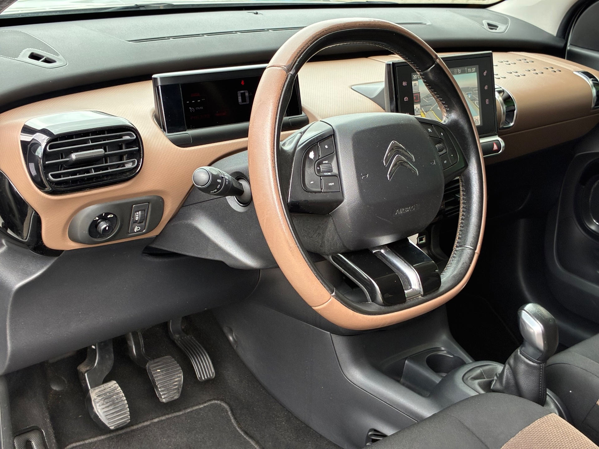 Foto van Citroen C4 Cactus