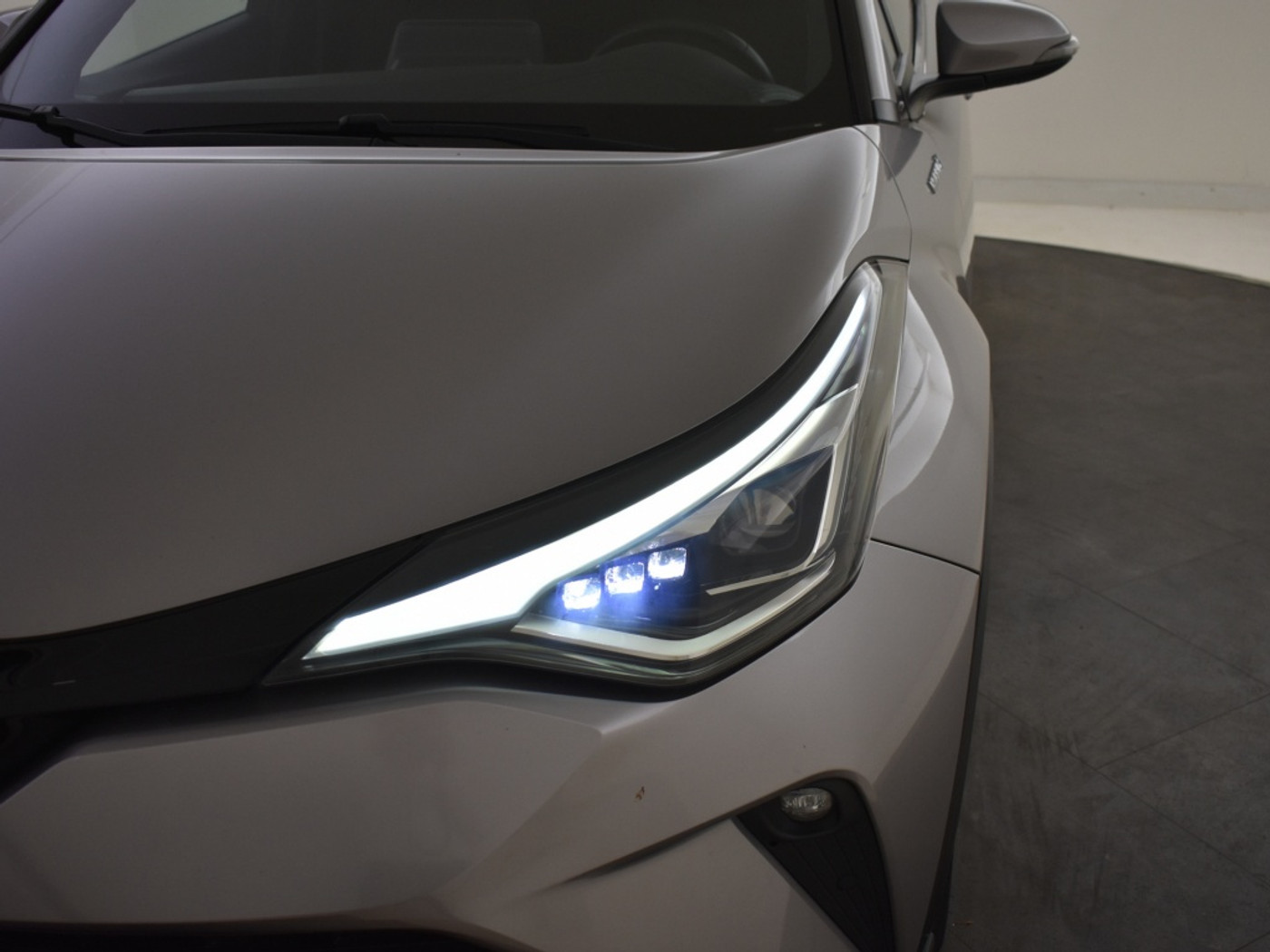 Foto van Toyota Toyota C-hr