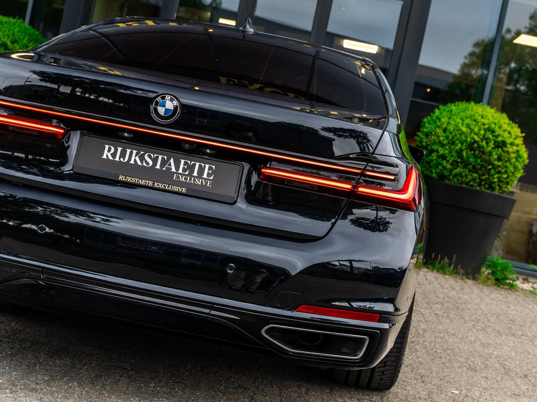Foto van BMW 745e