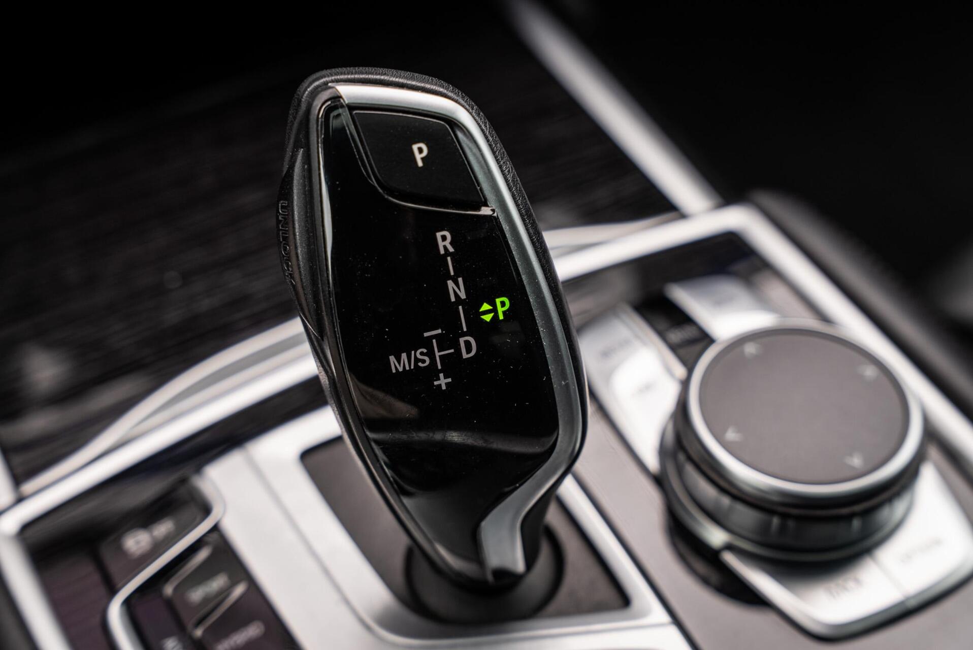 Foto van BMW 745e
