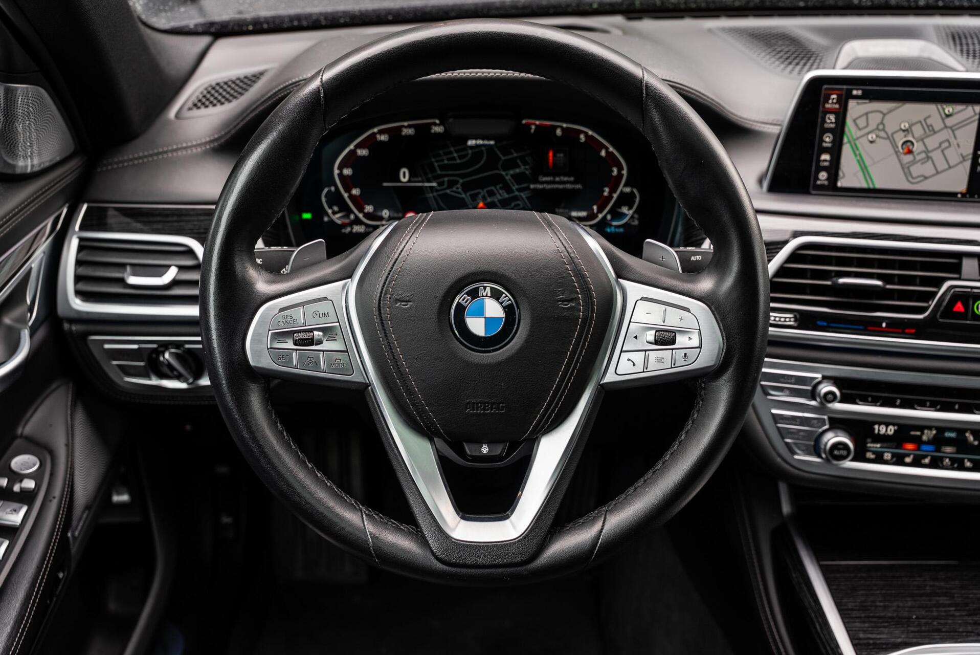 Foto van BMW 745e