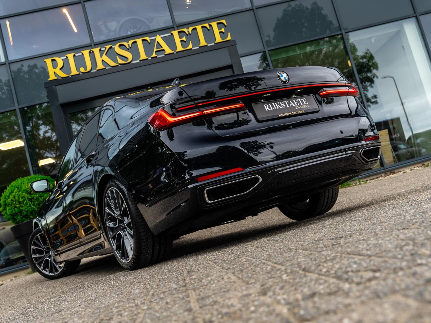 Foto van BMW 745e