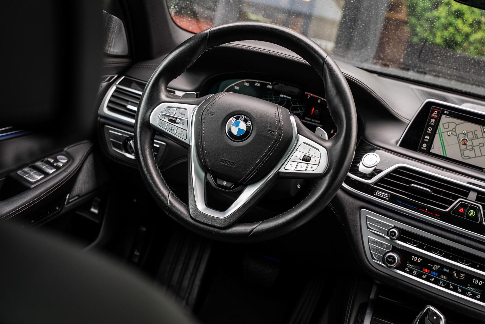 Foto van BMW 745e
