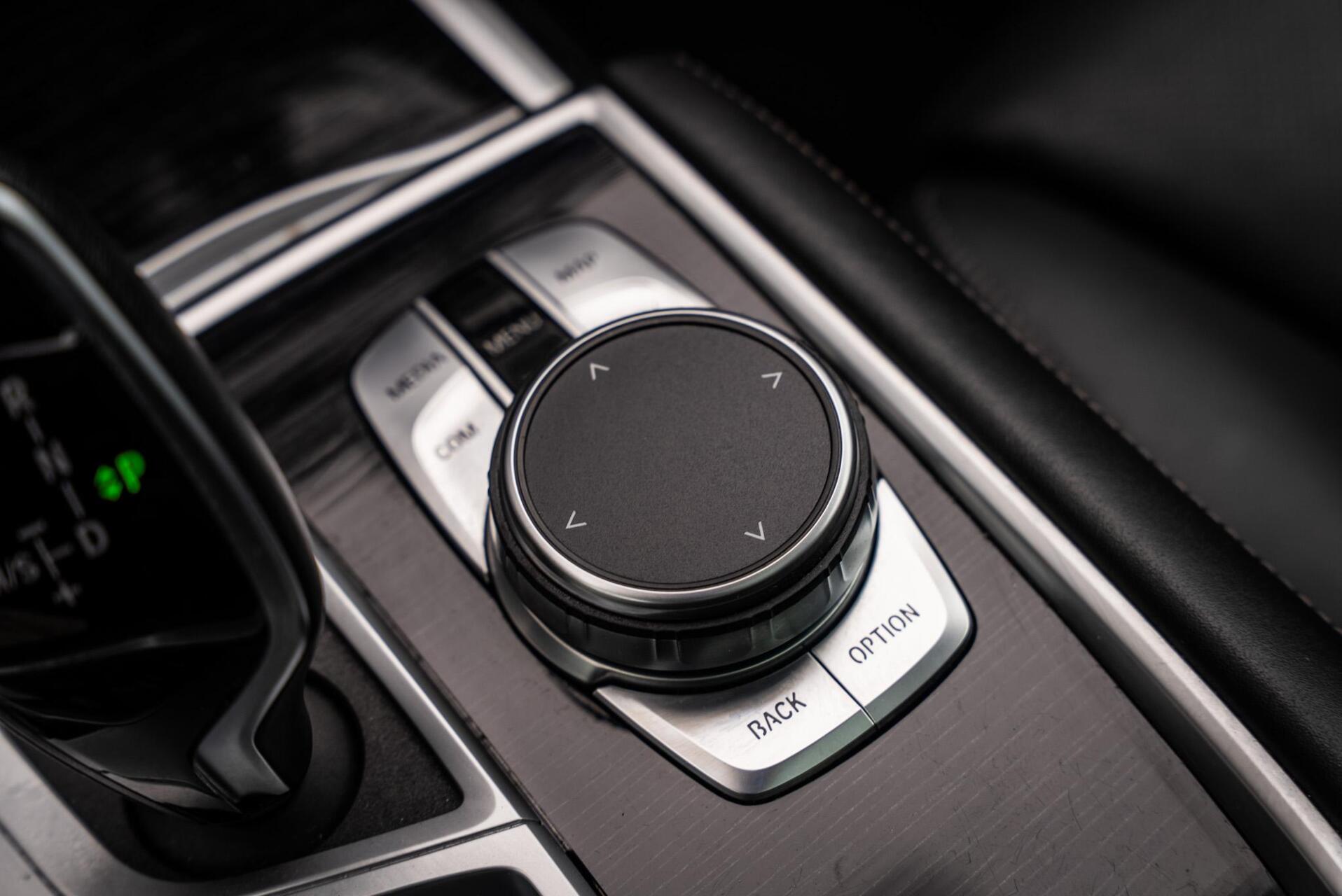 Foto van BMW 745e