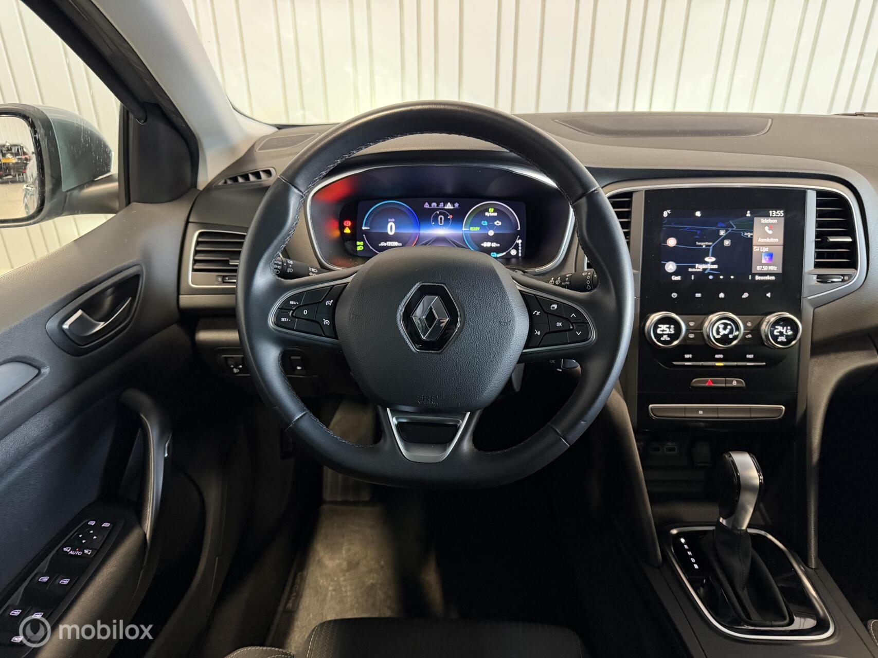 Foto van Renault Megane E-tech Plug-in Hybrid