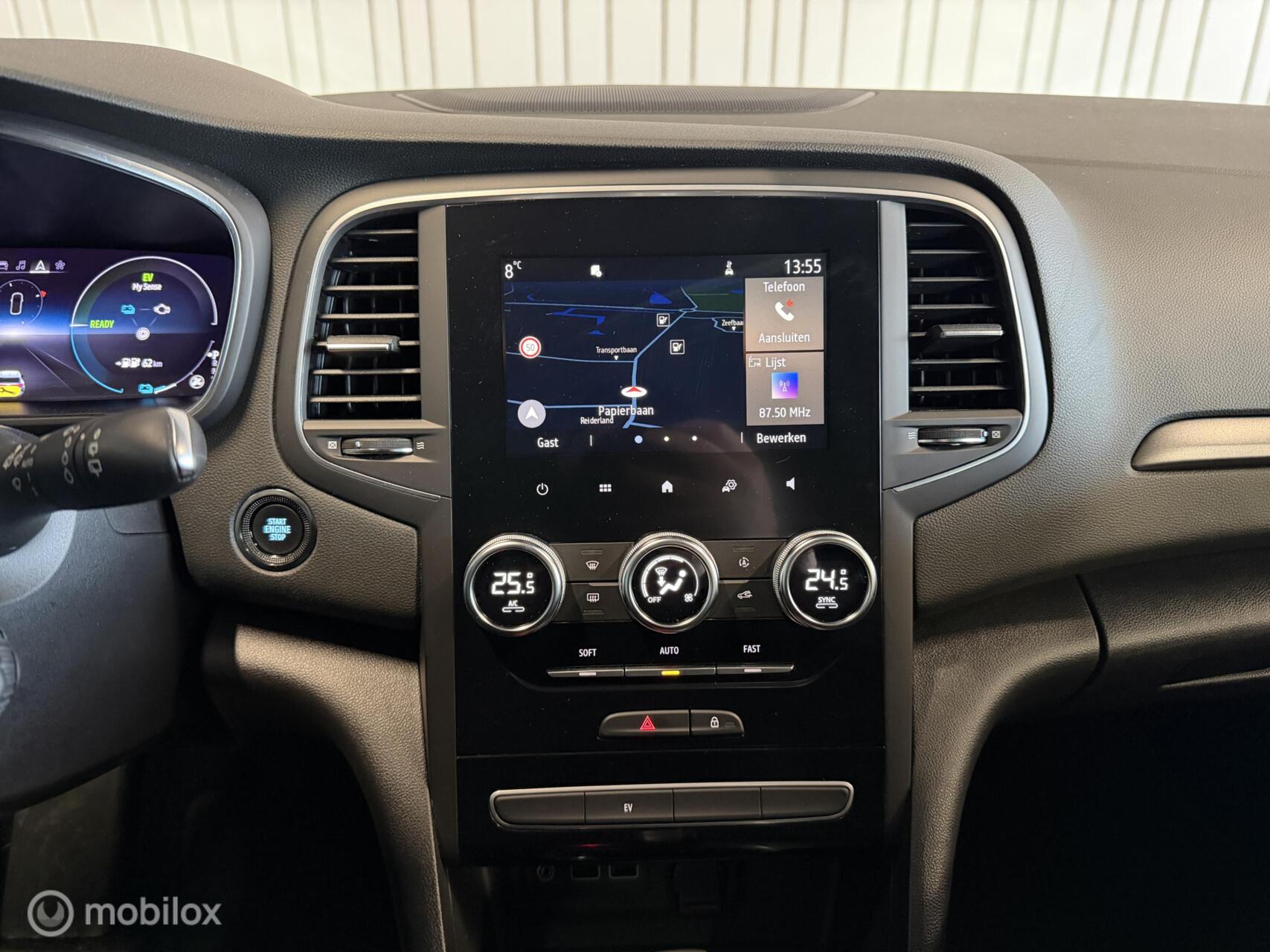 Foto van Renault Megane E-tech Plug-in Hybrid