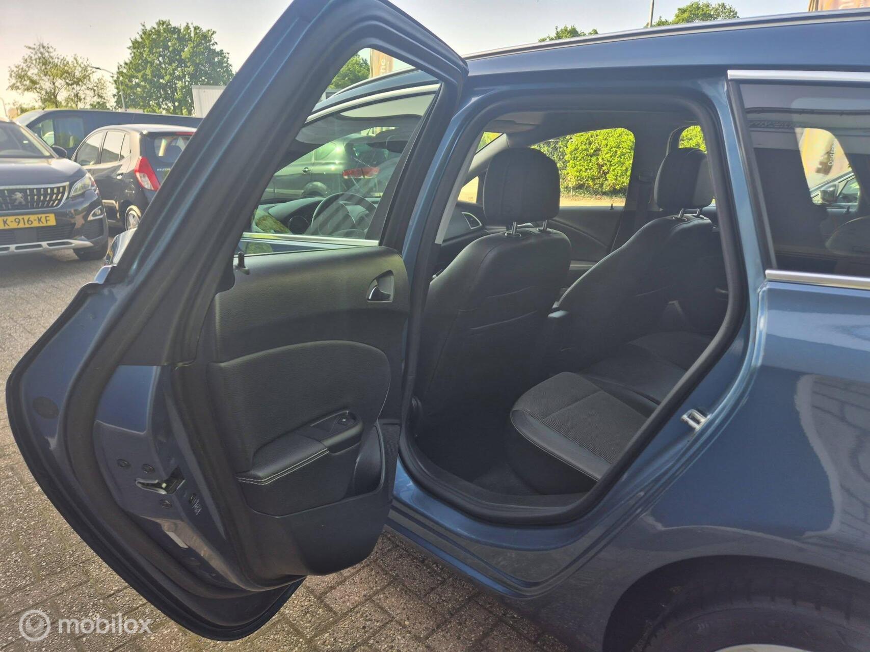 Foto van Opel Astra Sports Tourer