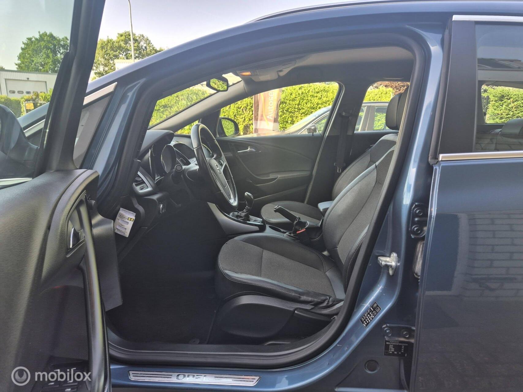 Foto van Opel Astra Sports Tourer