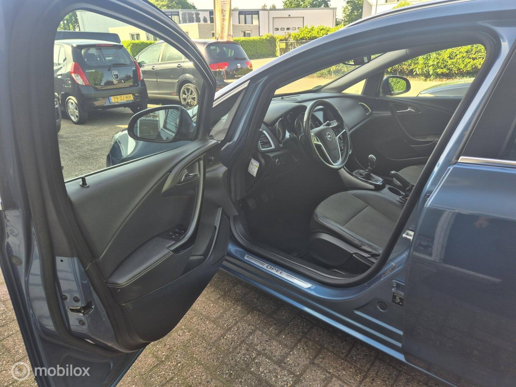Foto van Opel Astra Sports Tourer