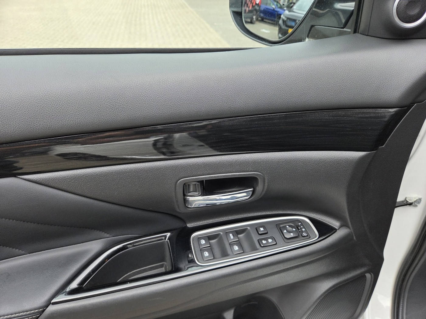 Foto van Mitsubishi Mitsubishi Outlander