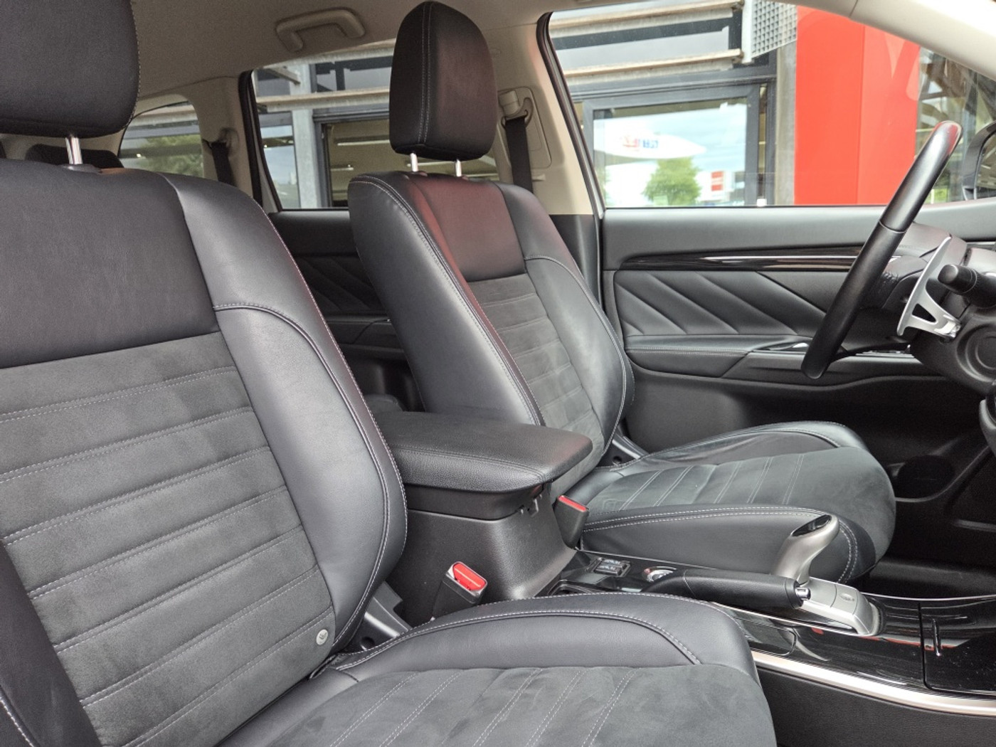 Foto van Mitsubishi Mitsubishi Outlander