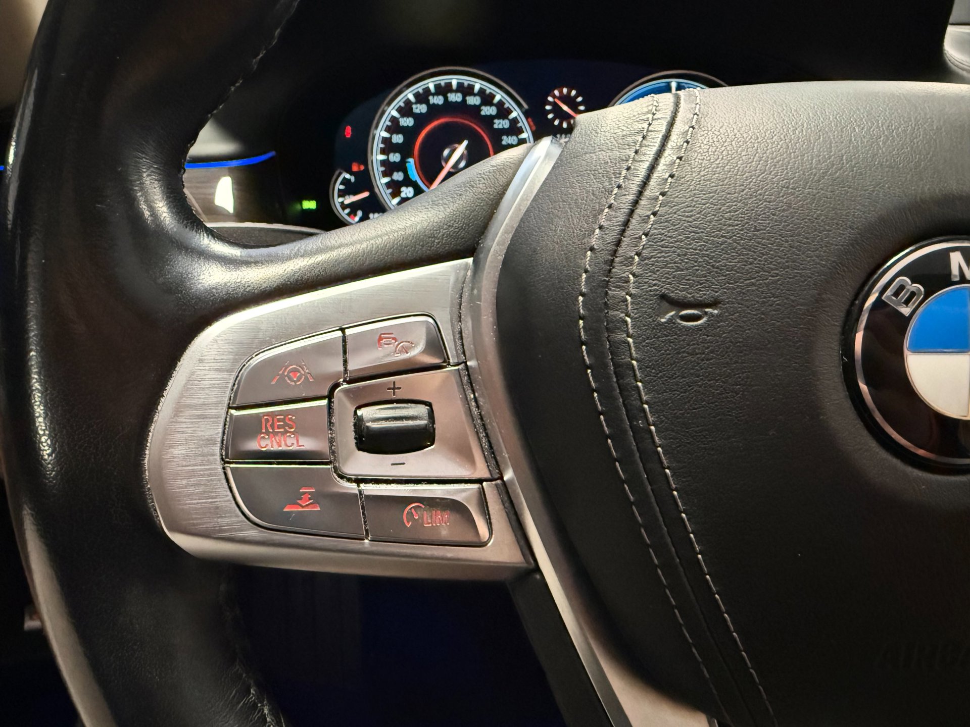 Foto van BMW 740e Iperformance