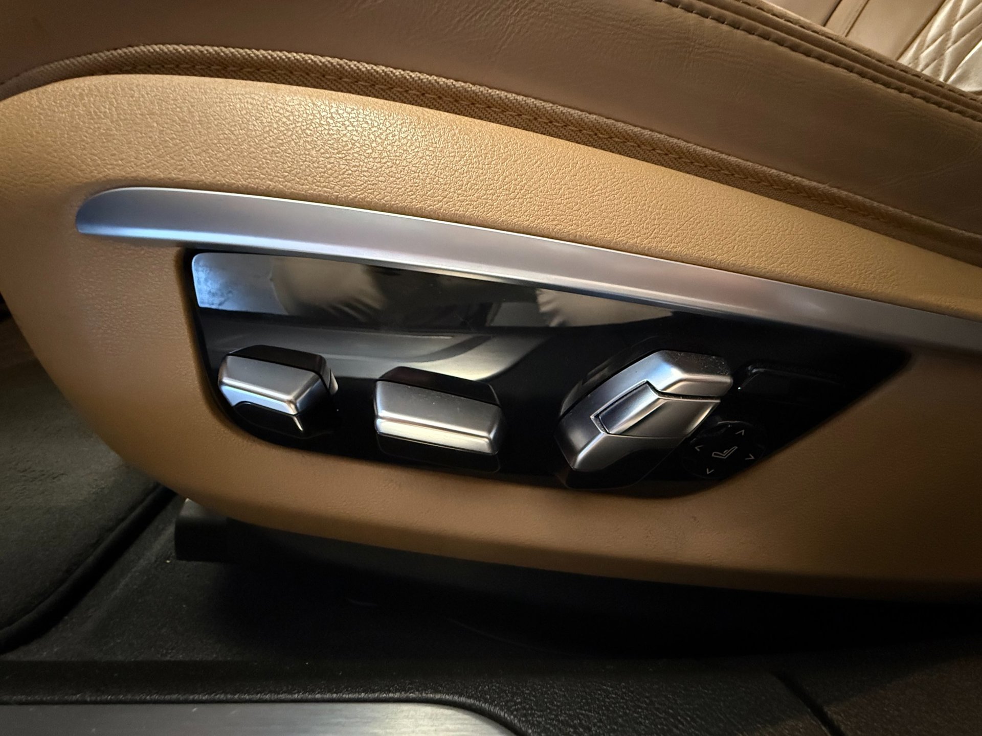 Foto van BMW 740e Iperformance