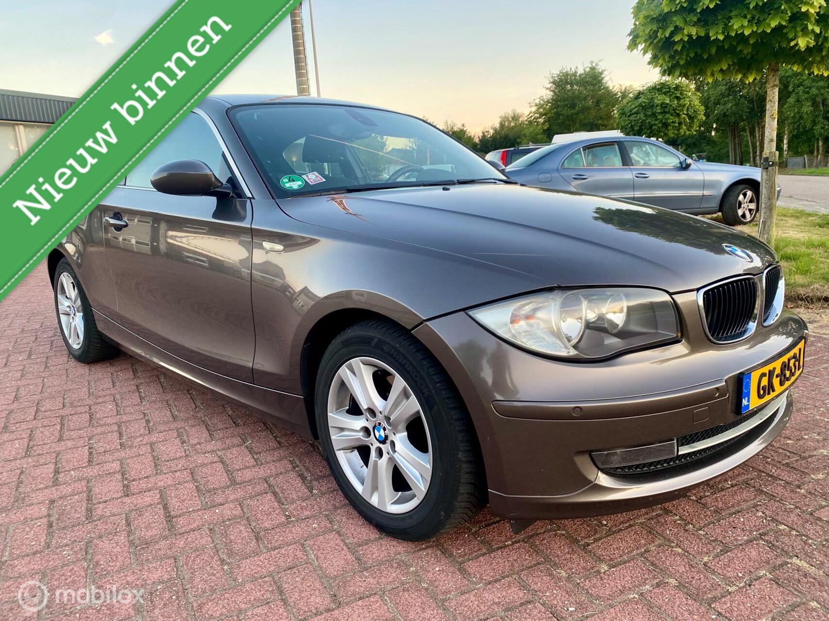 BMW 1er Reihe 118i 2008 - voorkant