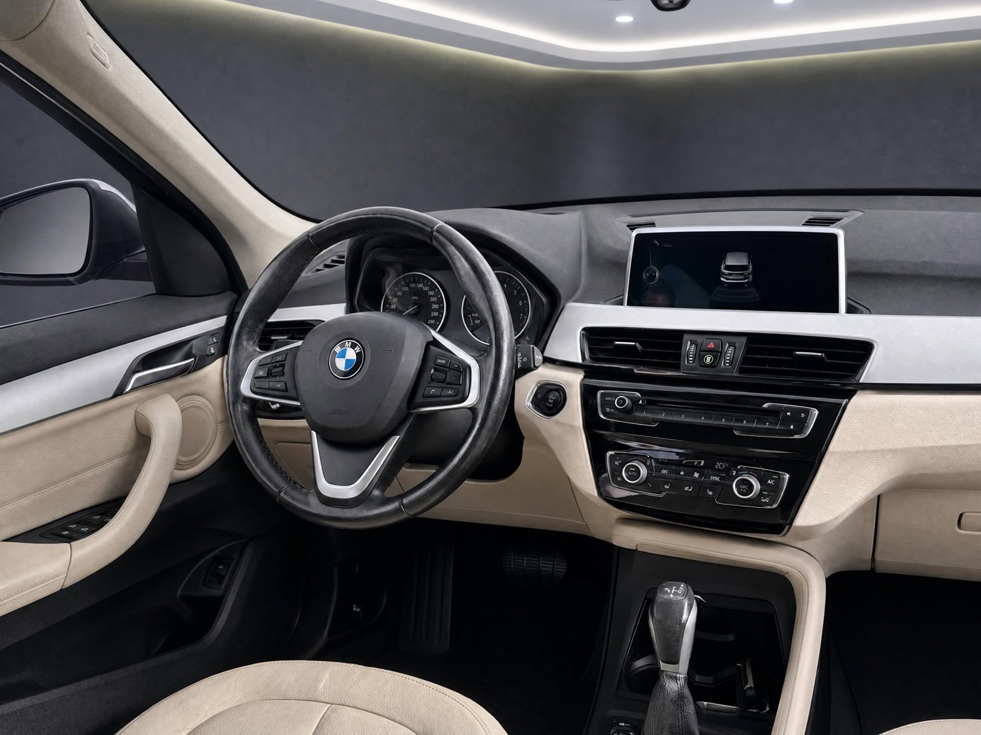 Foto van BMW X1 Sdrive20i