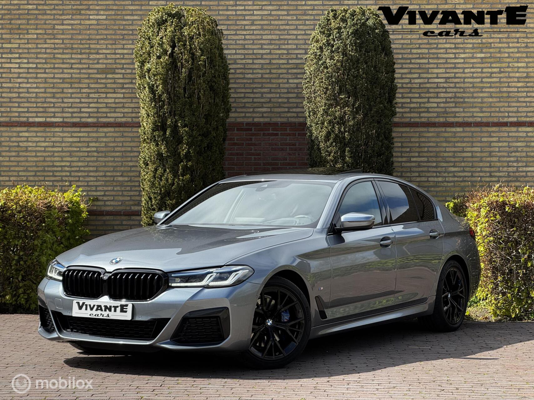 BMW 530i 530i High Executive Pano*Laser*H&K*Head-Up*Keyless 2020 - voorkant