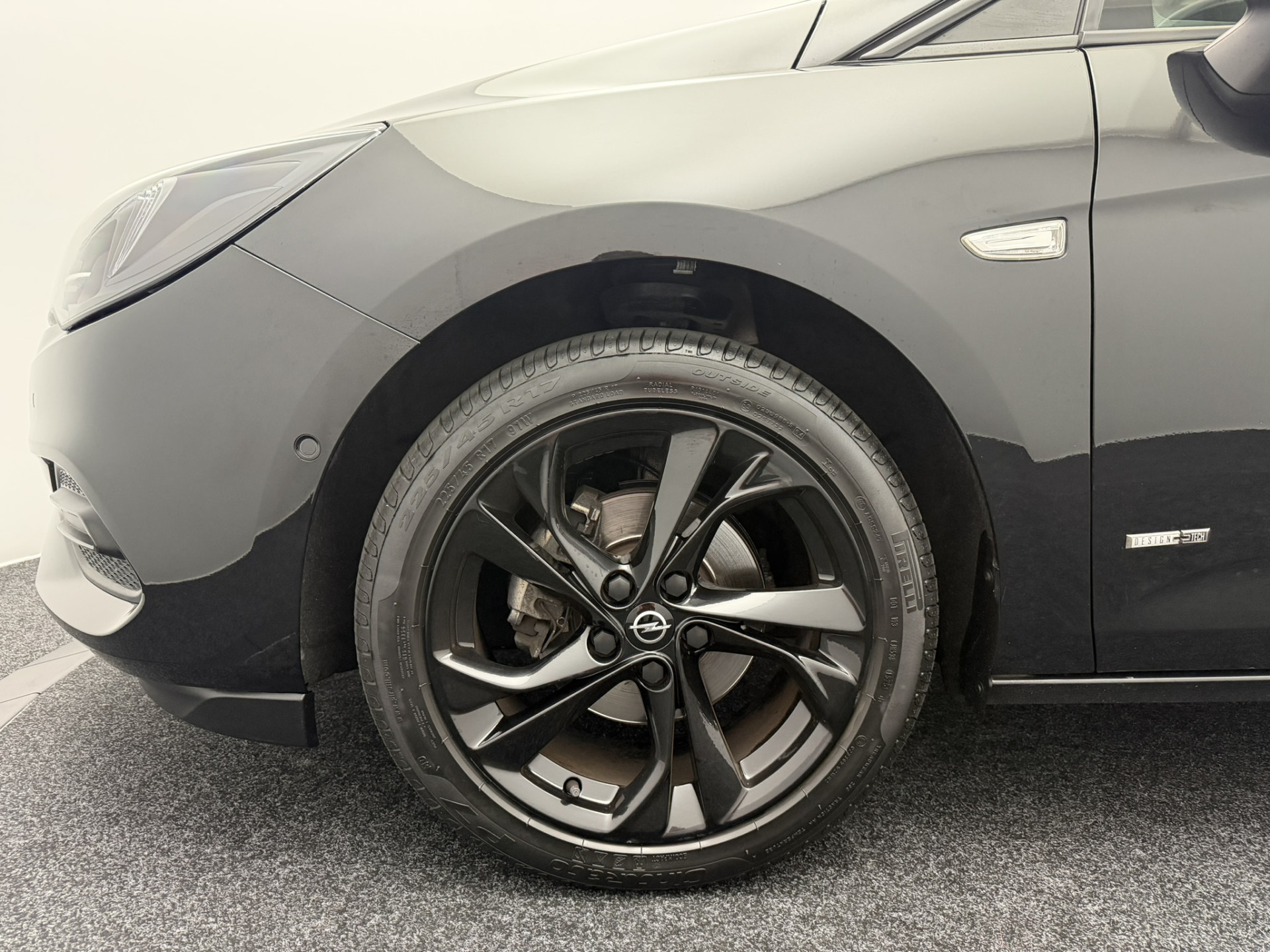 Foto van Opel Astra Sports Tourer+